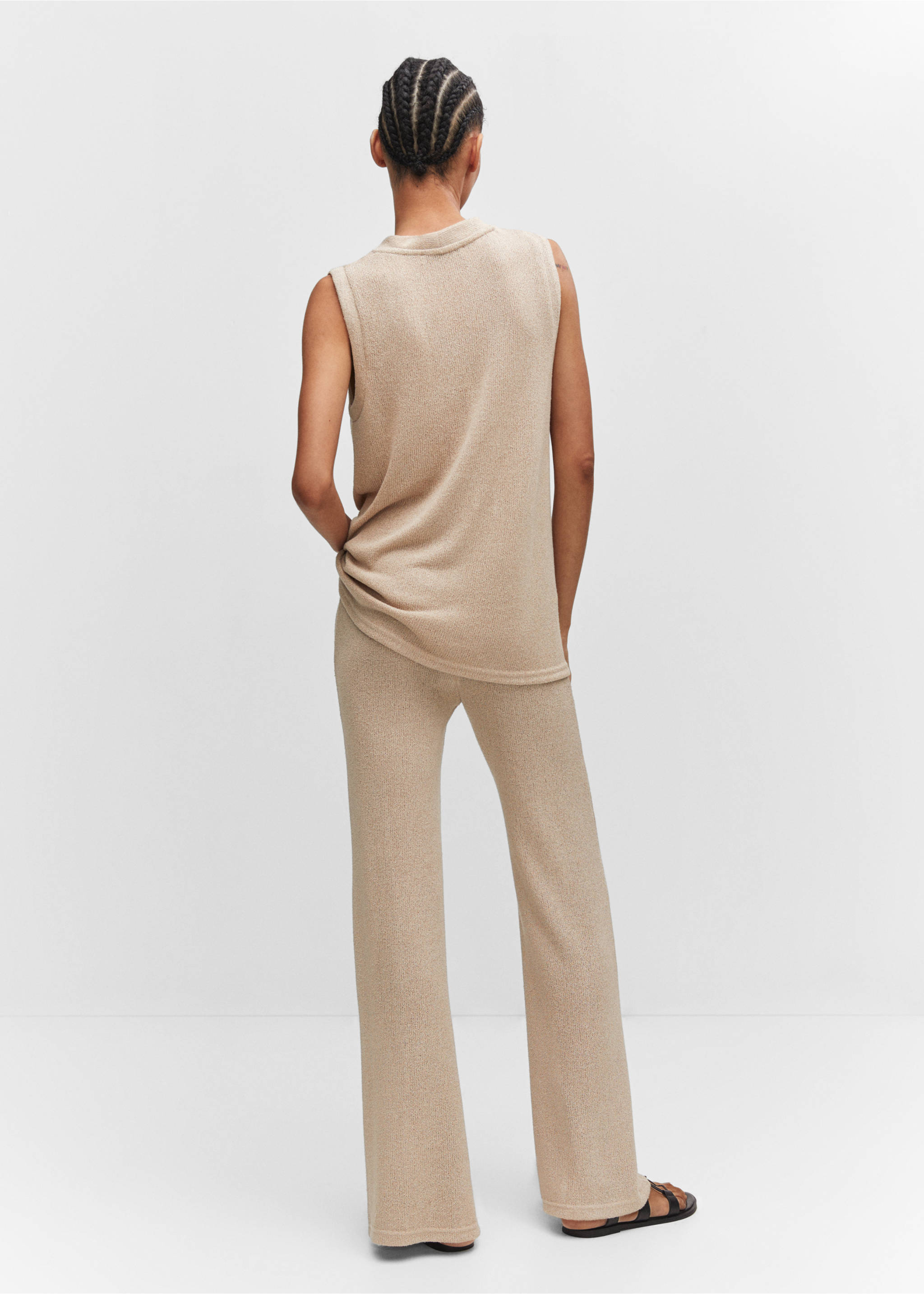 Flared knitted pants - Reverse of the article, Sand. Ref: 57072880-00.
