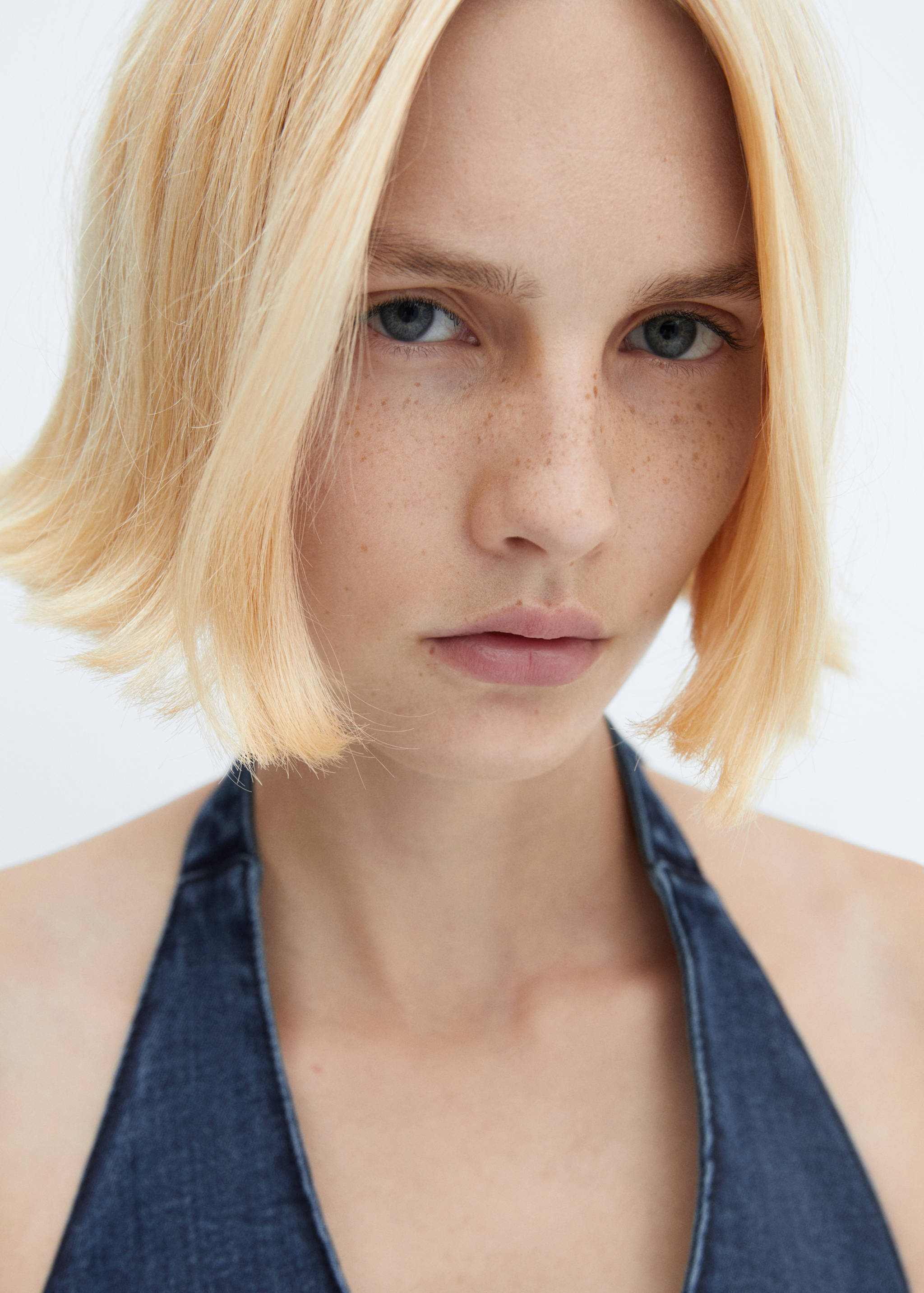 Mono vaquero cuello halter - Detalle del artículo 1