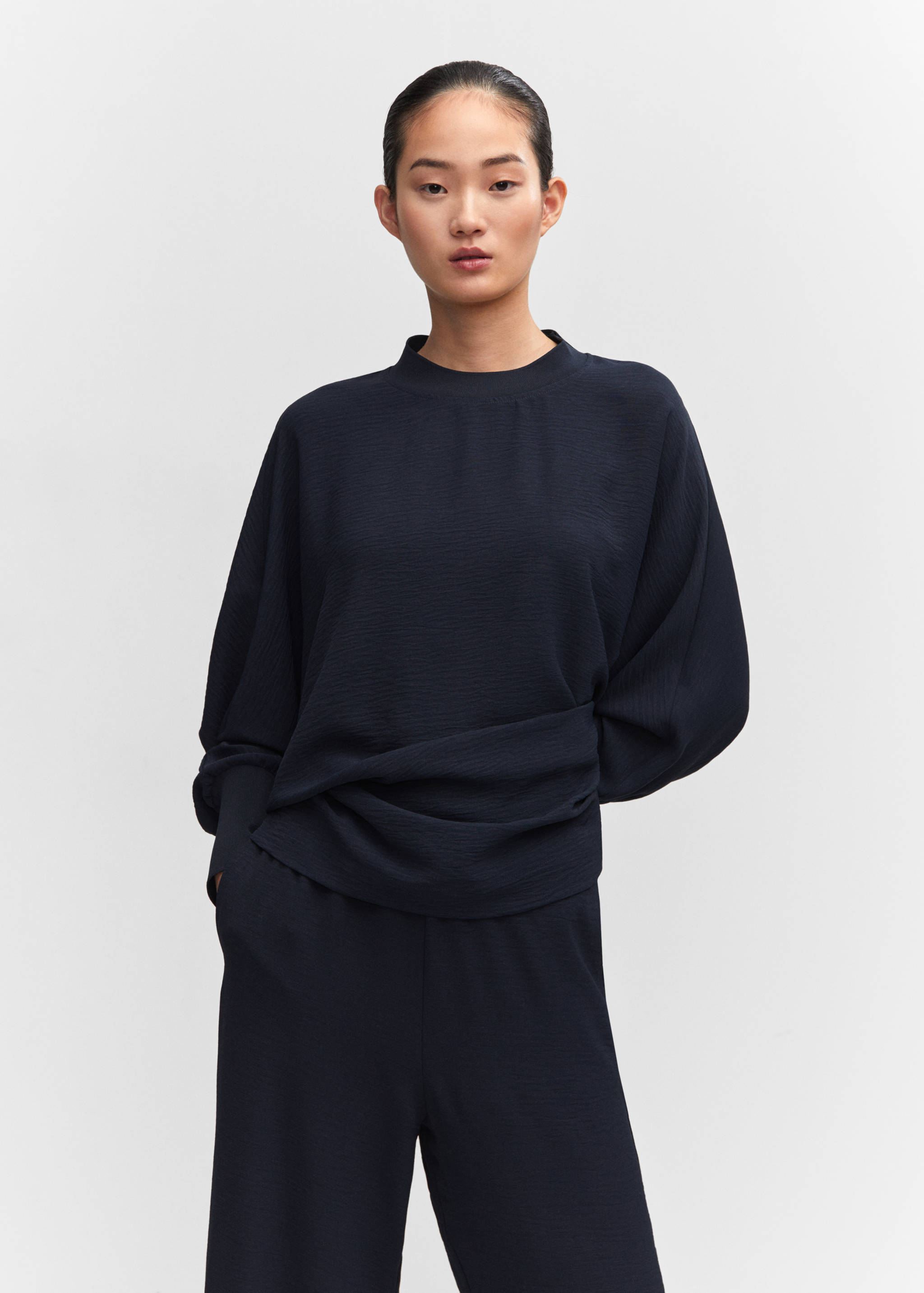 Брюки-джоггеры с карманами - Деталь изделия 1