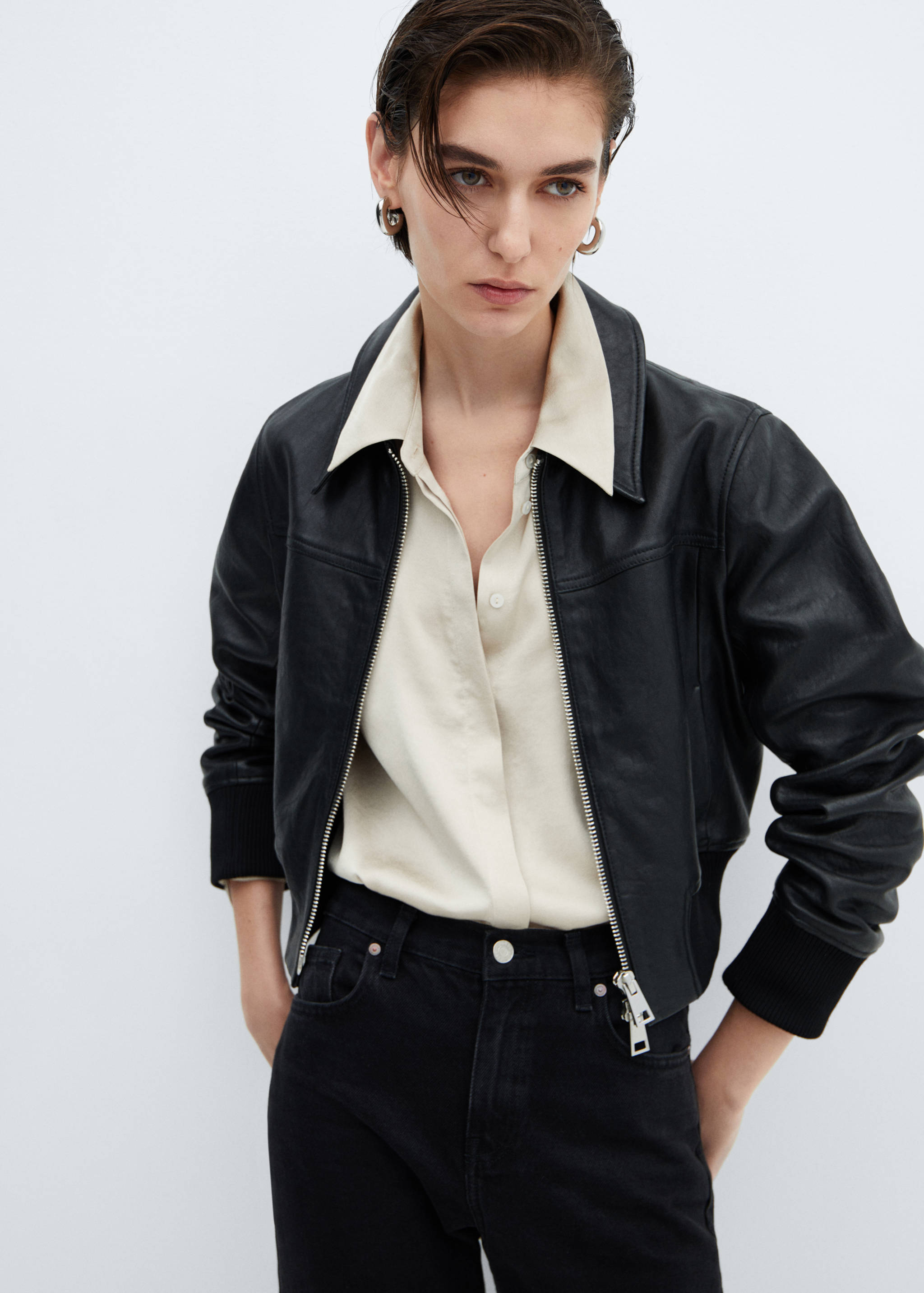 Satin finish flowy shirt - Details of the article 2