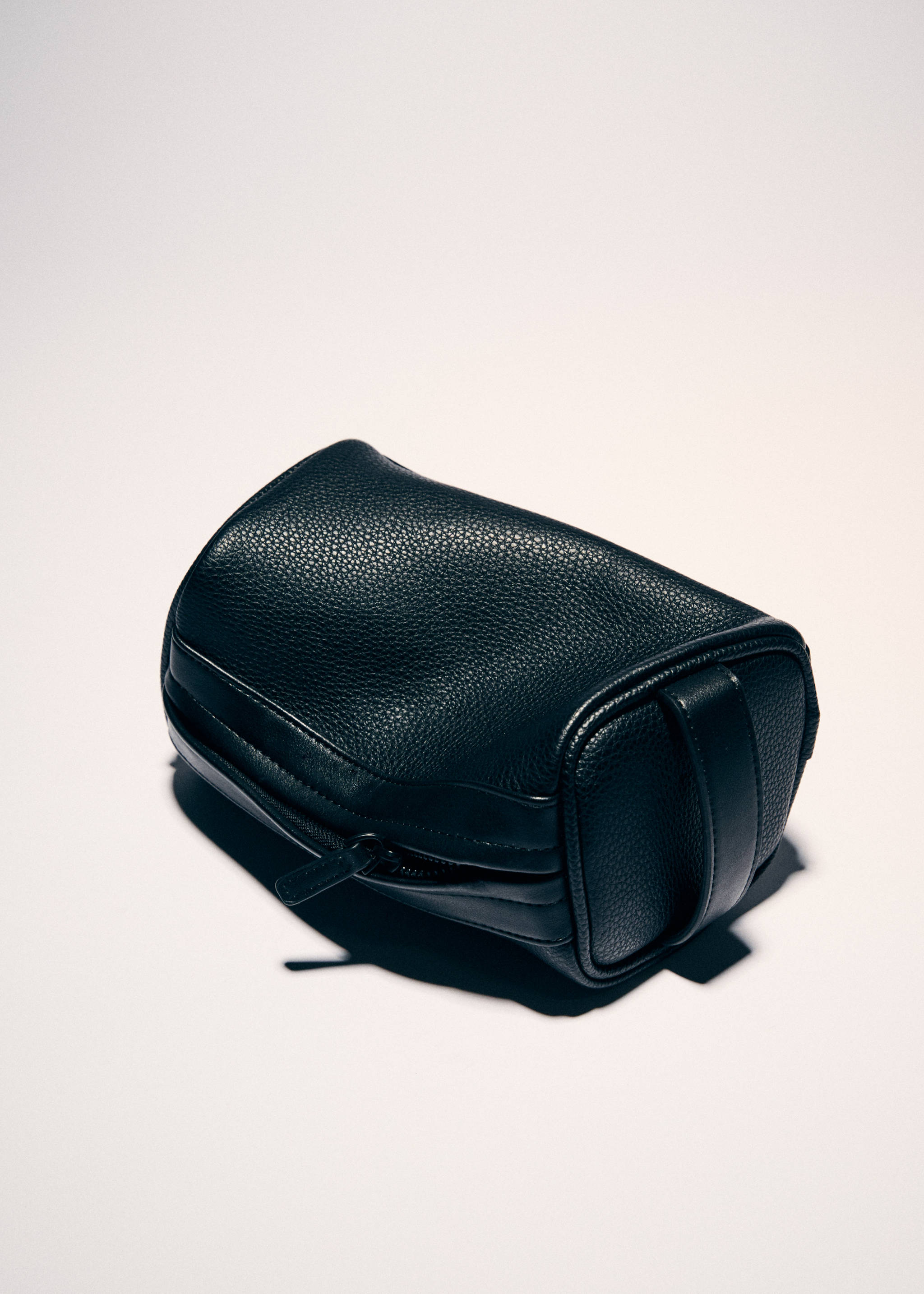Embossed faux-leather toiletry bag - Details of the article 9