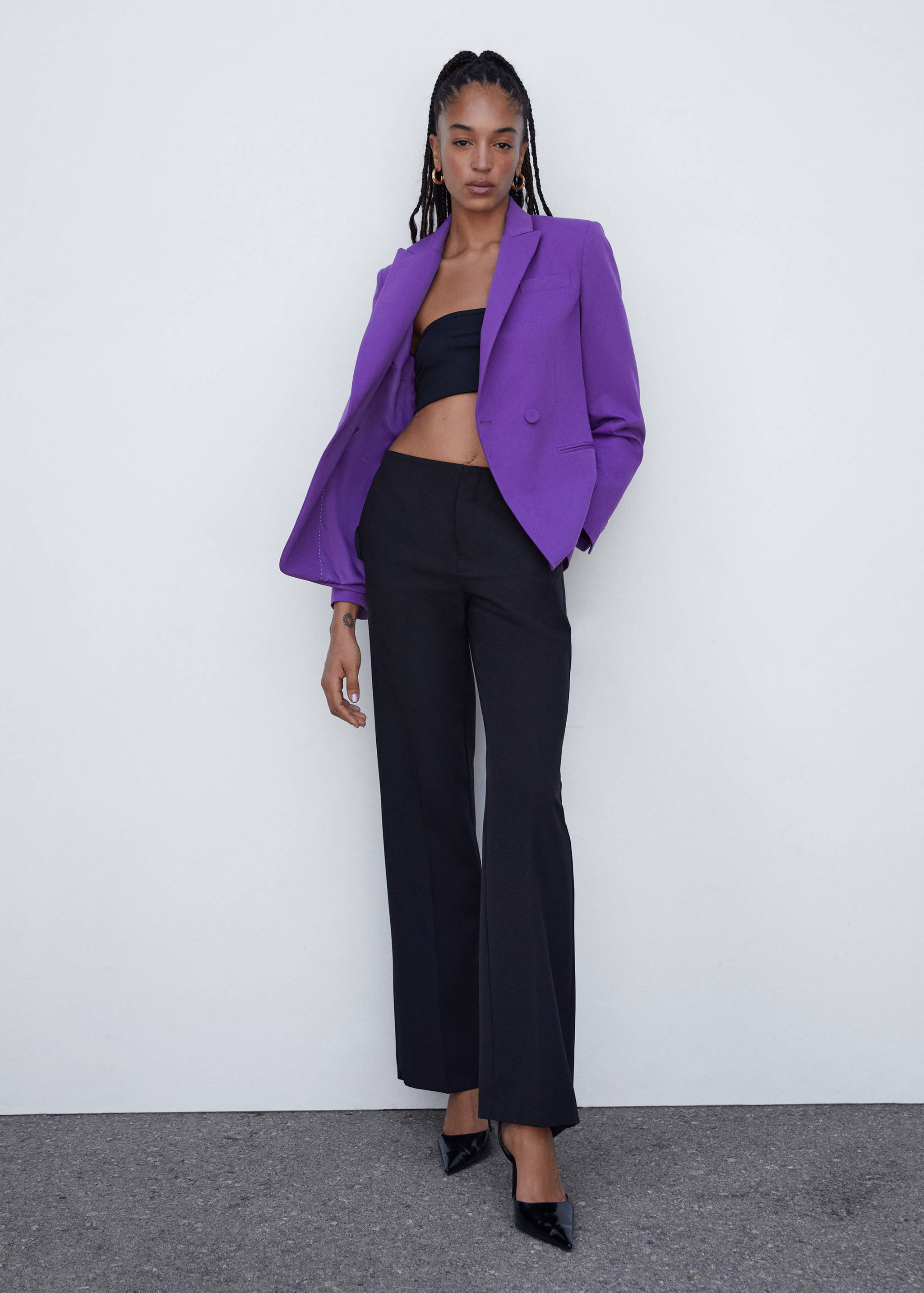 Структурированный пиджак с пуговицей - Общий план