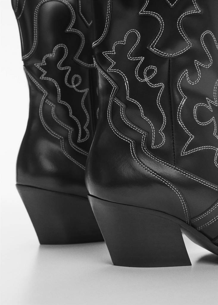 Leather cowboy ankle boots with seams — Black