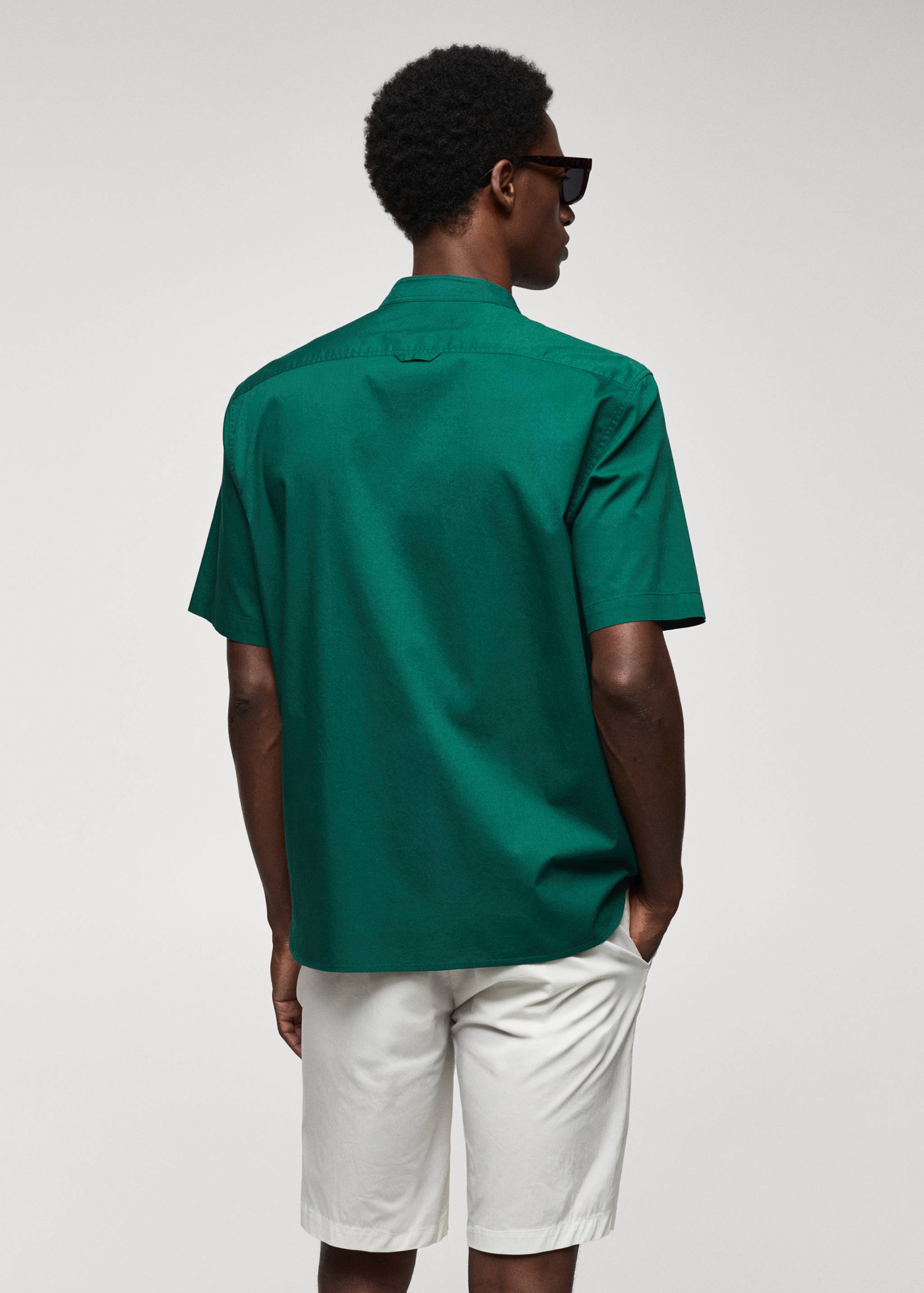 100% cotton mandarin collar shirt - Reverse of the article