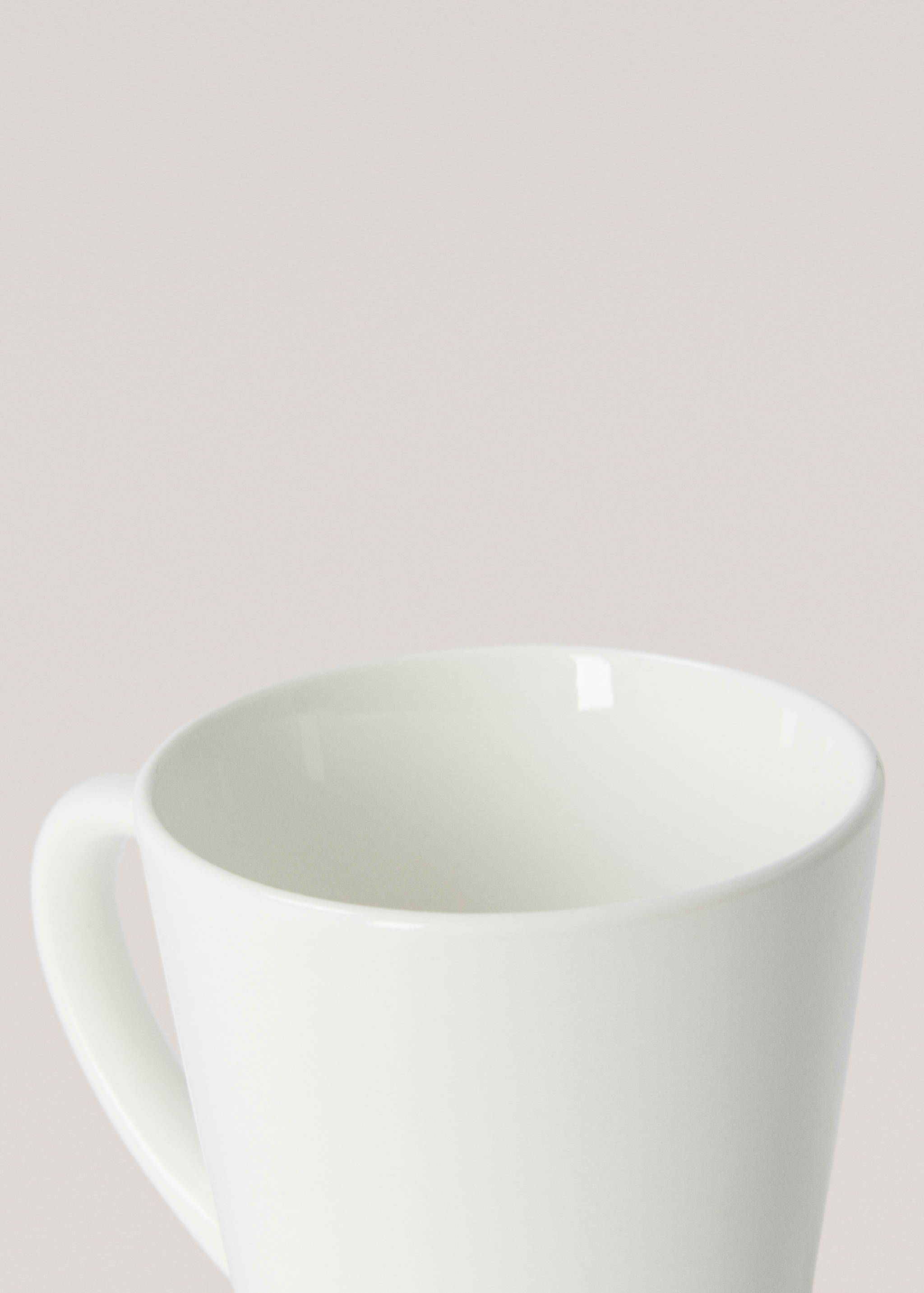 Porzellantasse - Detail des Artikels 2