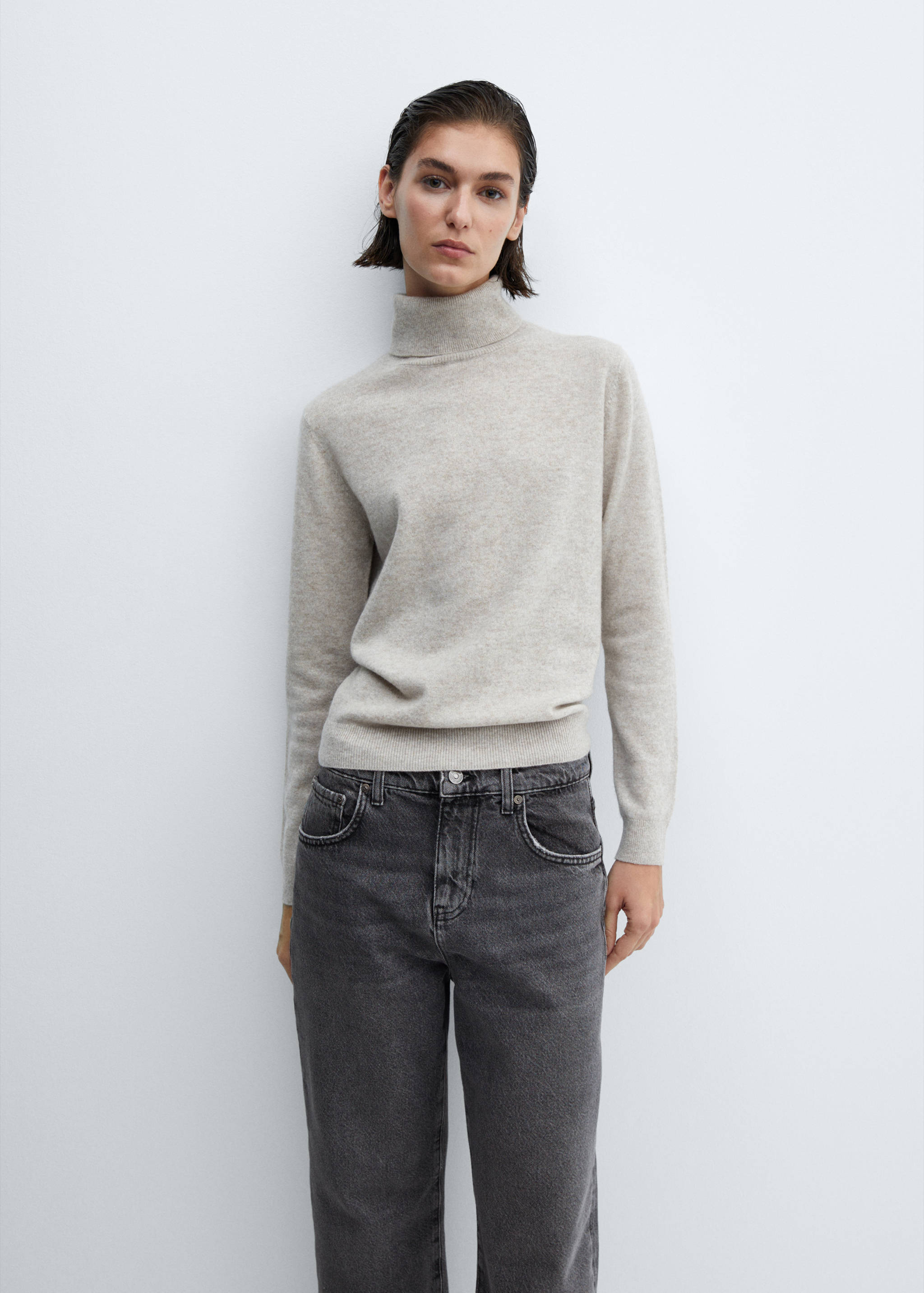 Wide leg jeans with turned-up hem - Details of the article 1