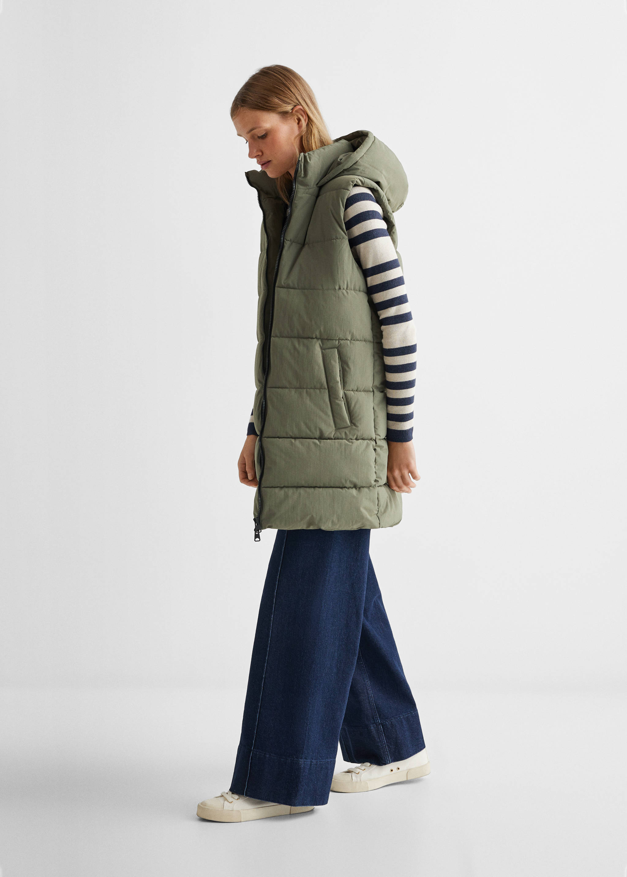 Chaleco acolchado largo - Plano general