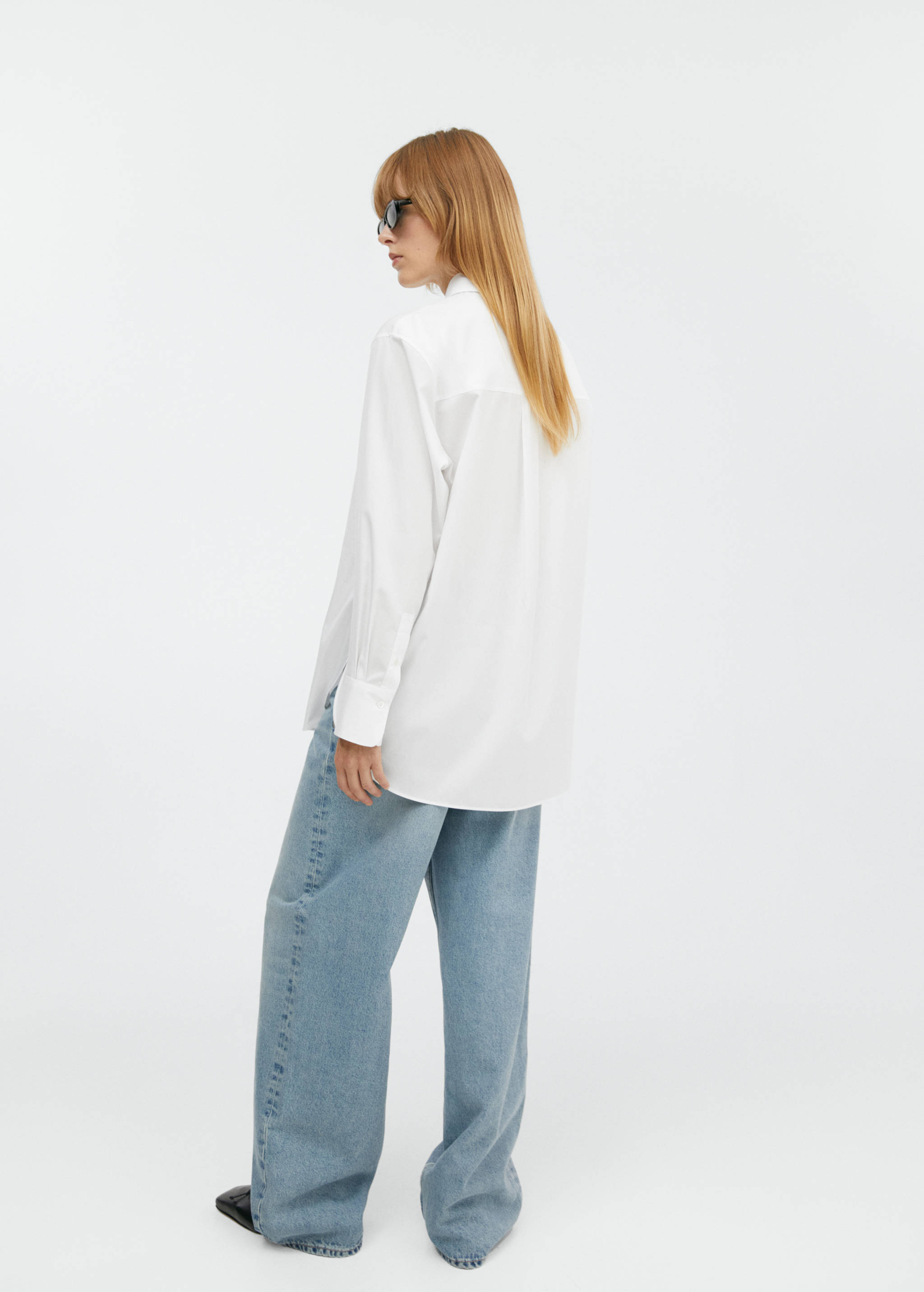Oversized long shirt - Reverse of the article