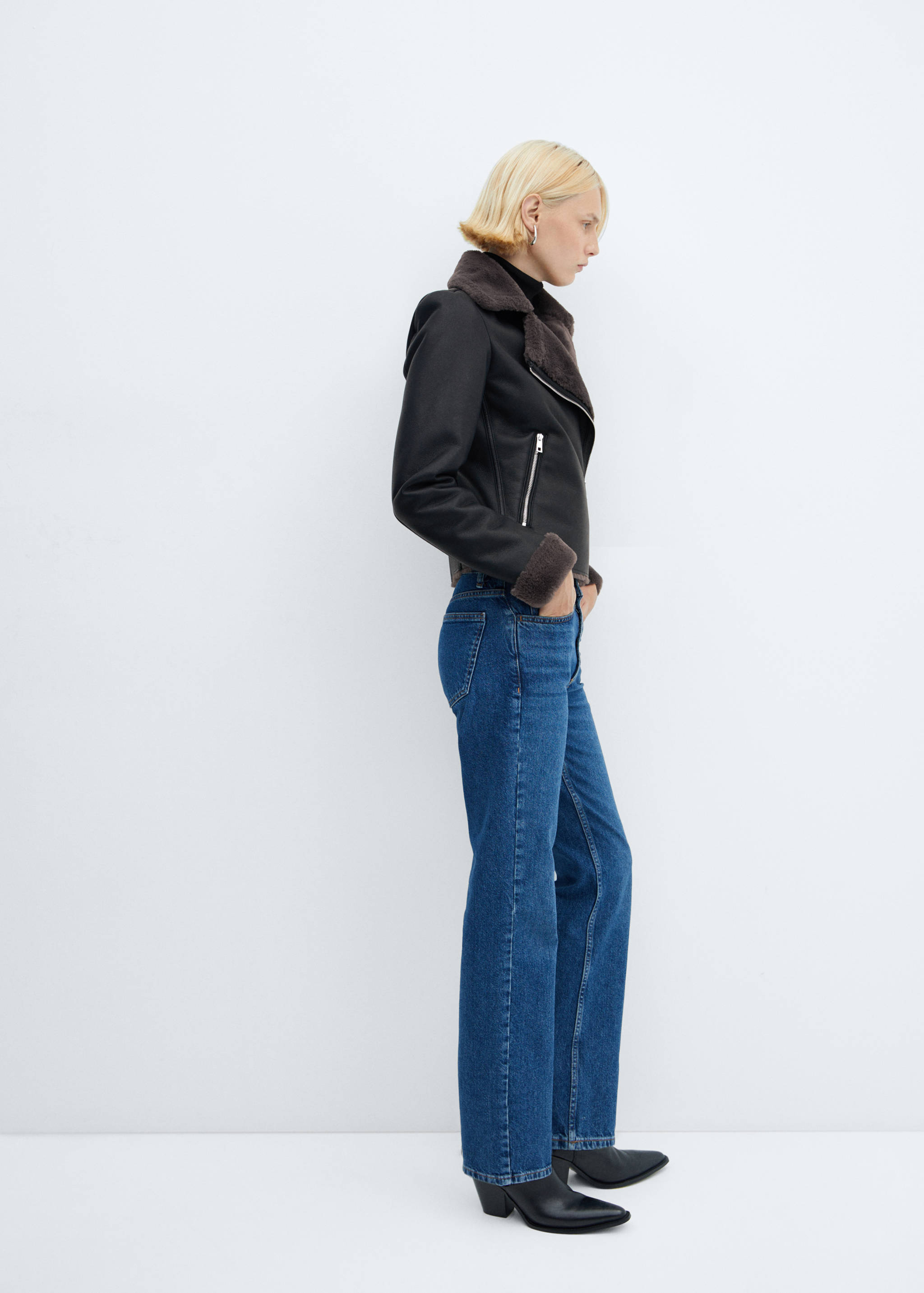 Двусторонняя куртка из искусственной кожи - Деталь изделия 1