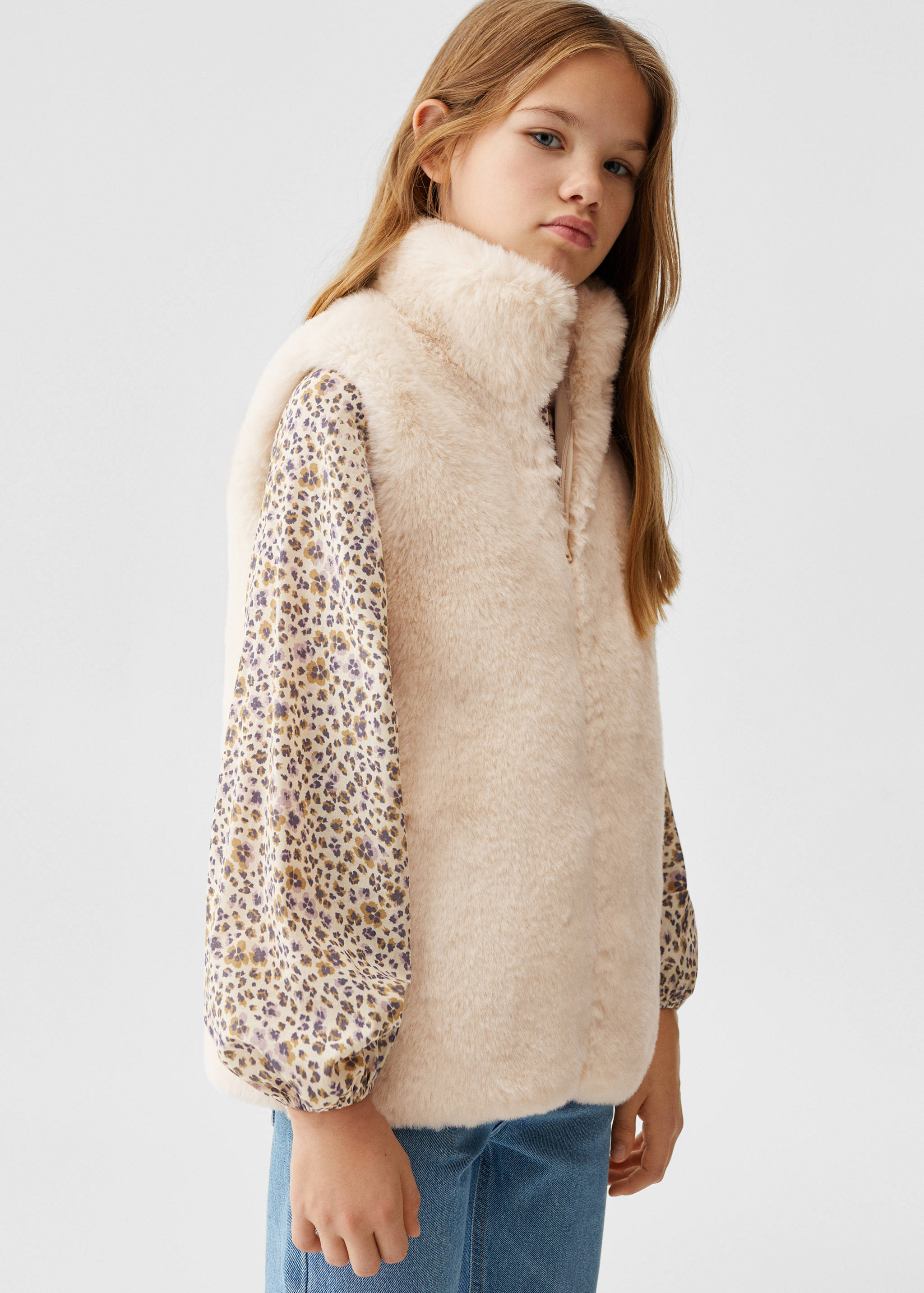 Chaleco pelo - Plano medio