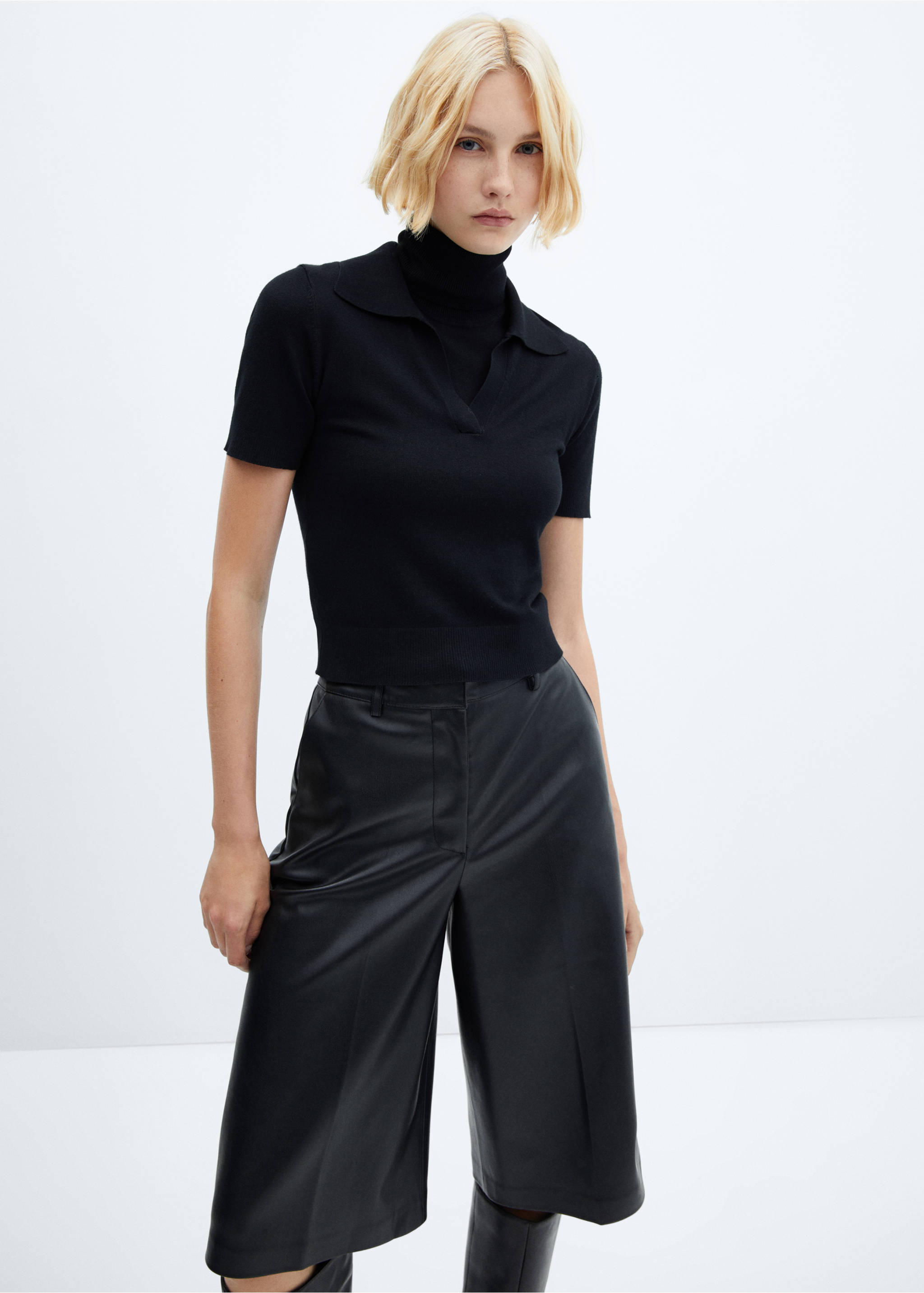Faux-leather Bermuda shorts - Details of the article 1, Black. Ref: 57075967-00.