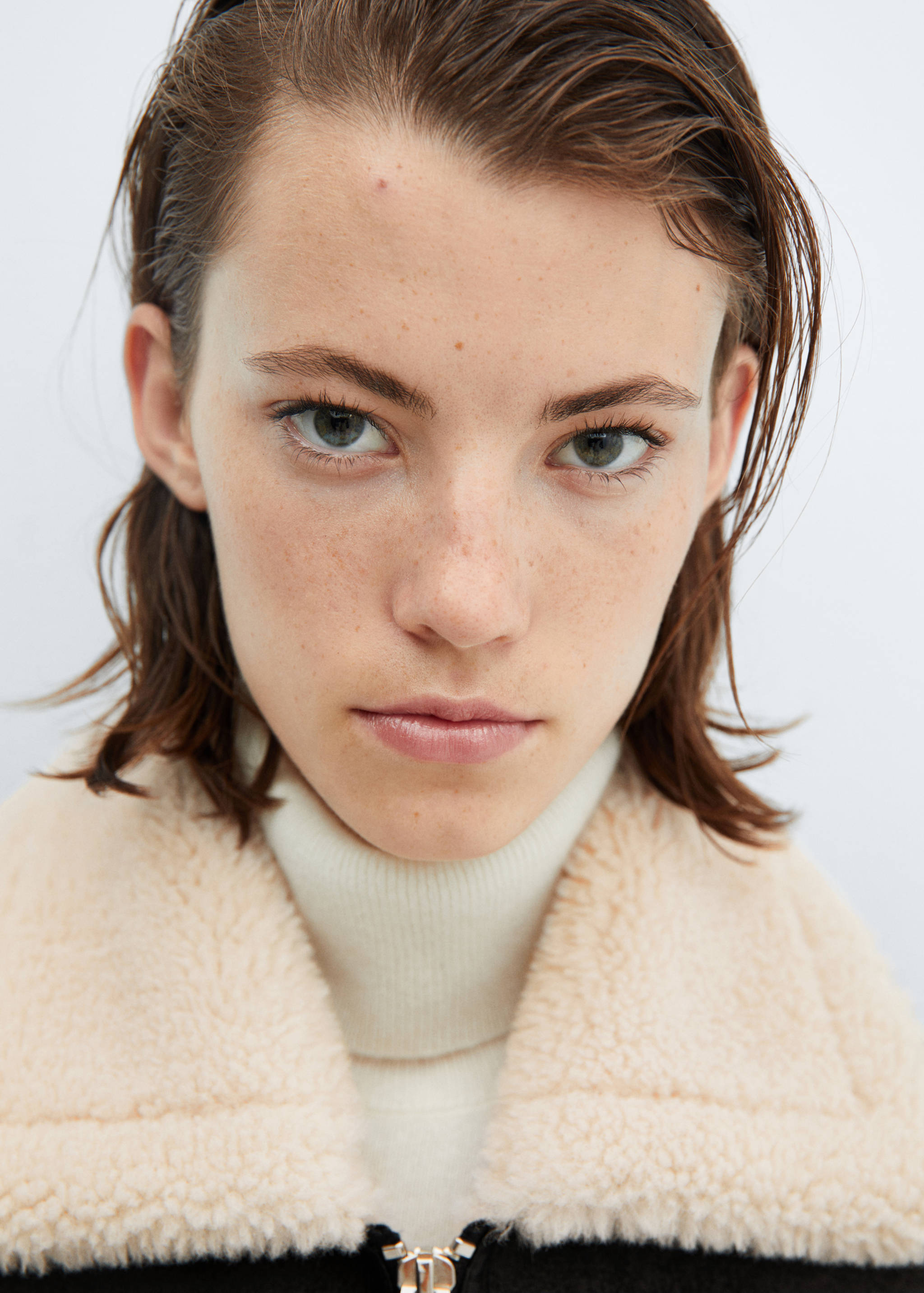 Shearling-lined faux-leather gilet - Details of the article 1