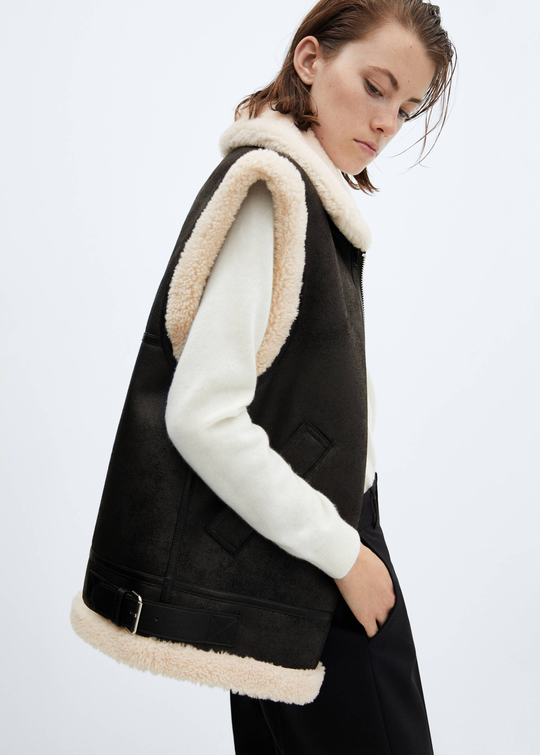 Shearling-lined faux-leather gilet - Details of the article 6