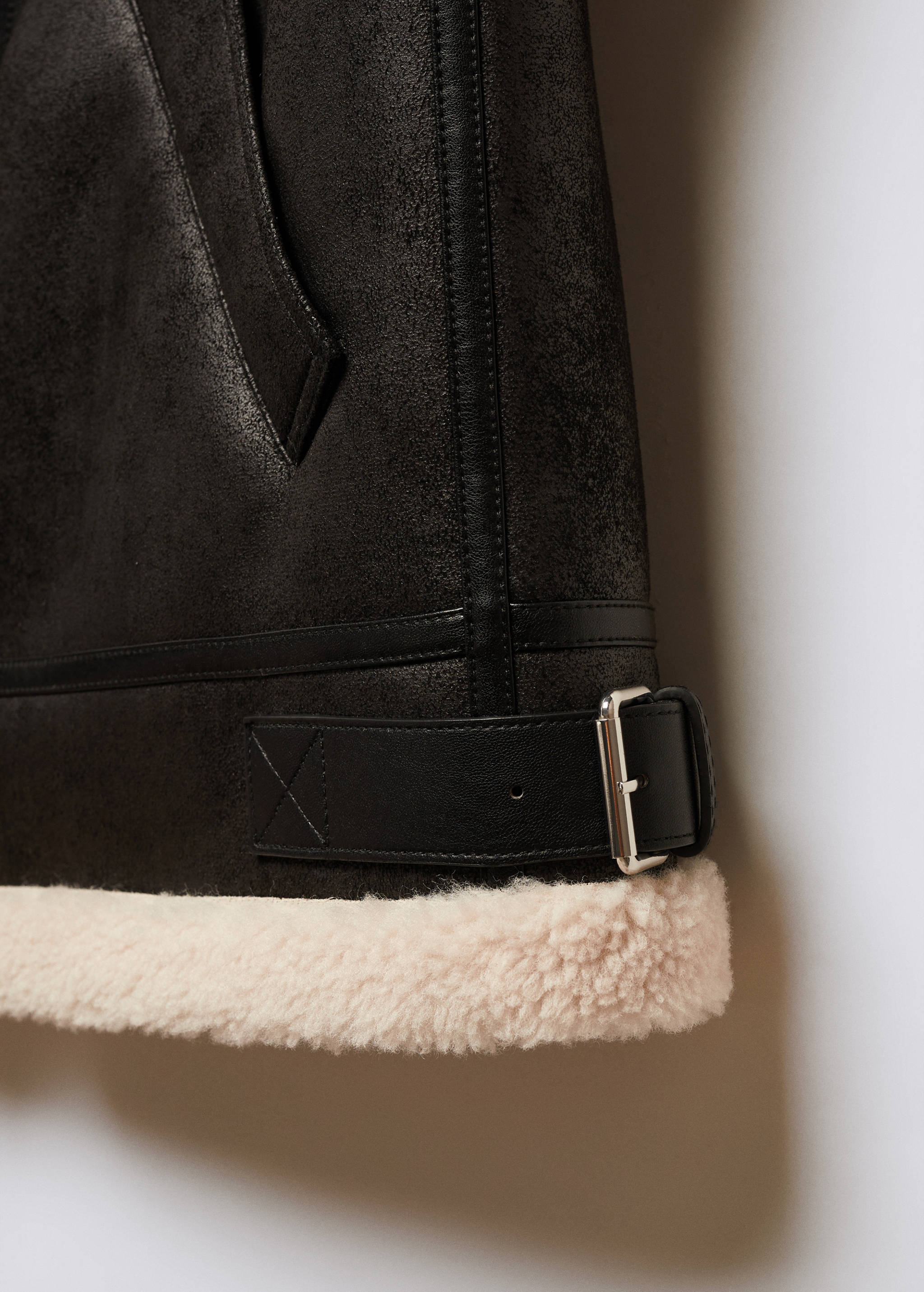Shearling-lined faux-leather gilet - Details of the article 8
