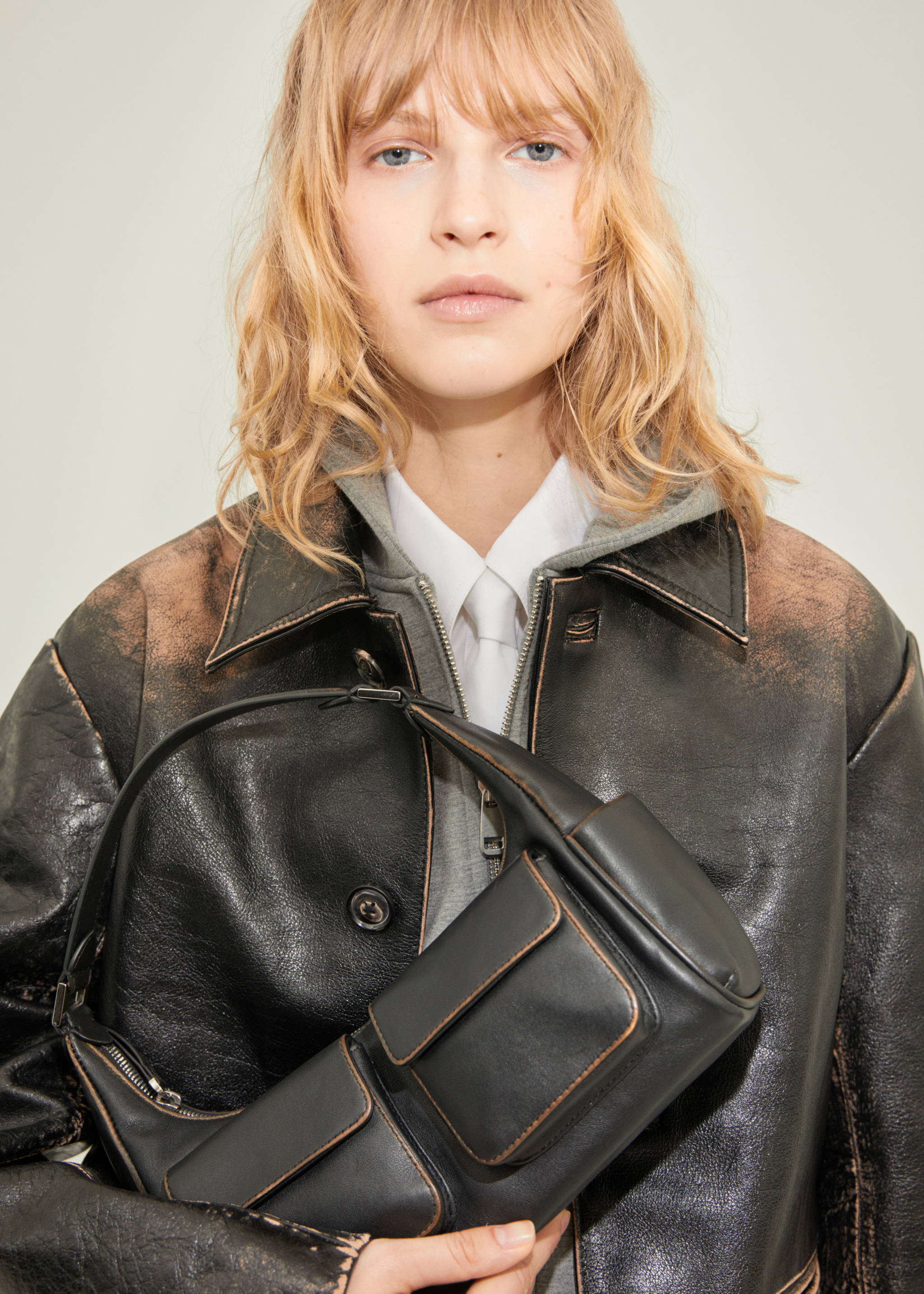 Сумка с карманами и клапаном - Общий план