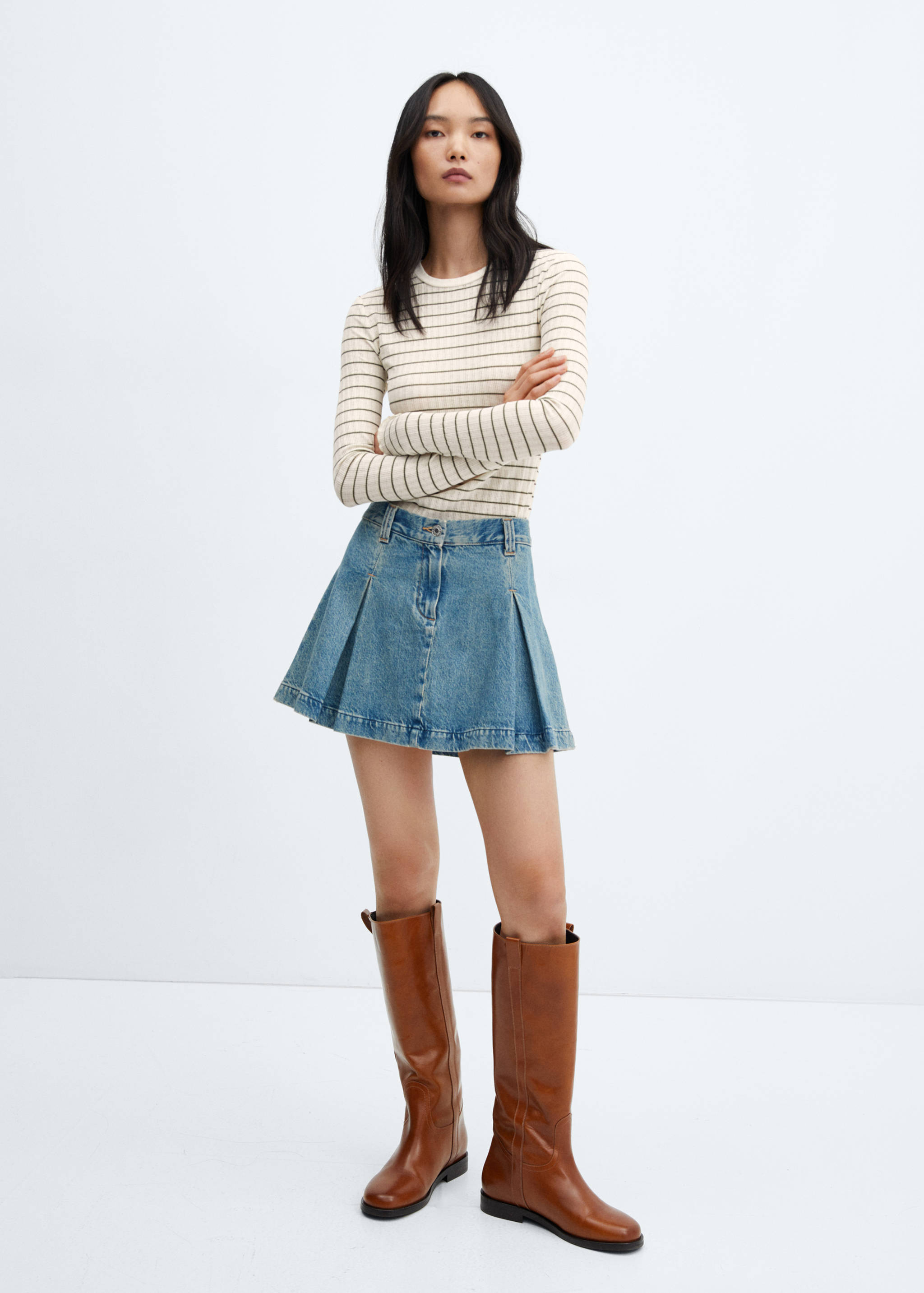 T-Shirt mit strukturierten Streifen - Allgemeine Ansicht