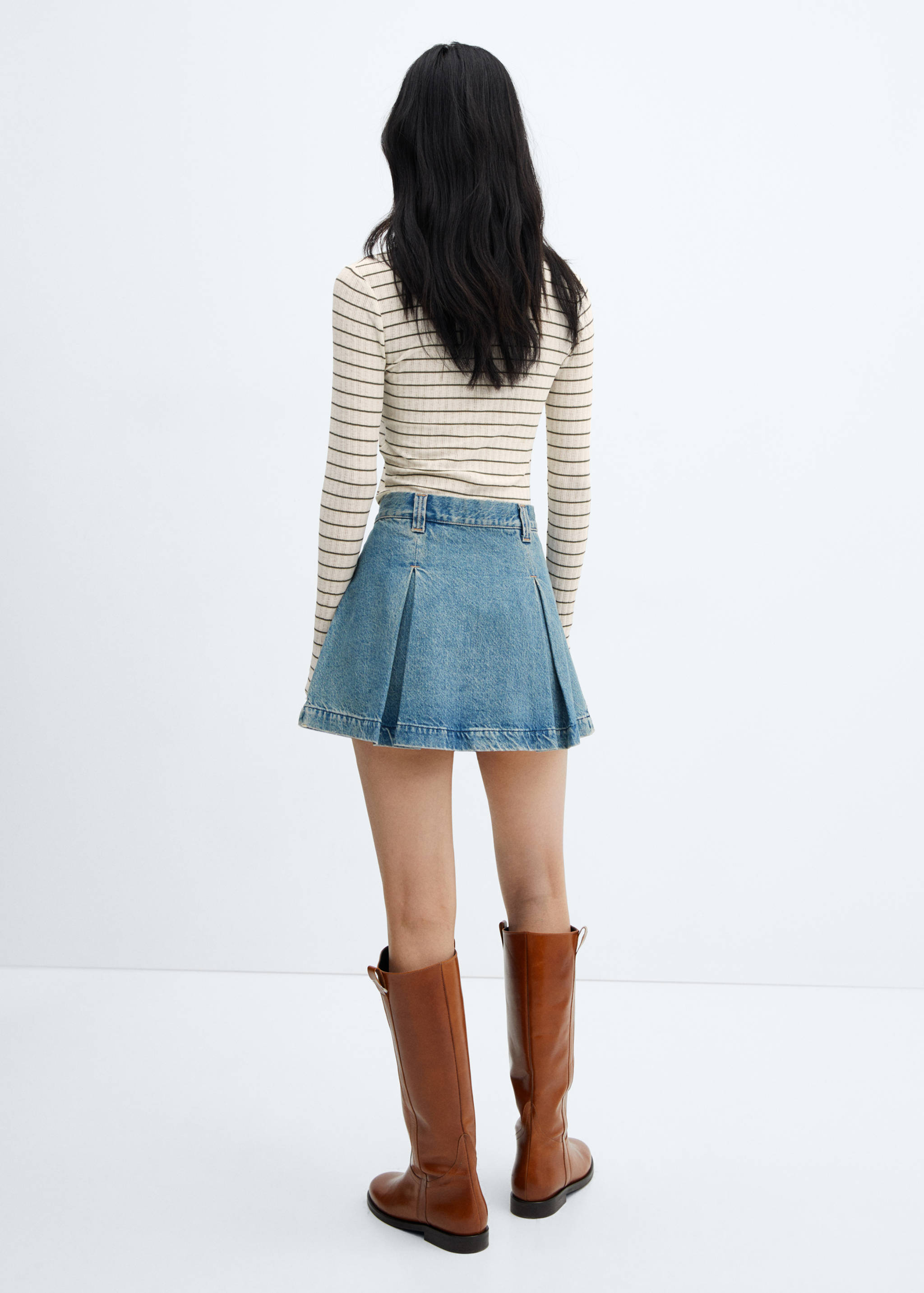 T-Shirt mit strukturierten Streifen - Rückseite des Artikels