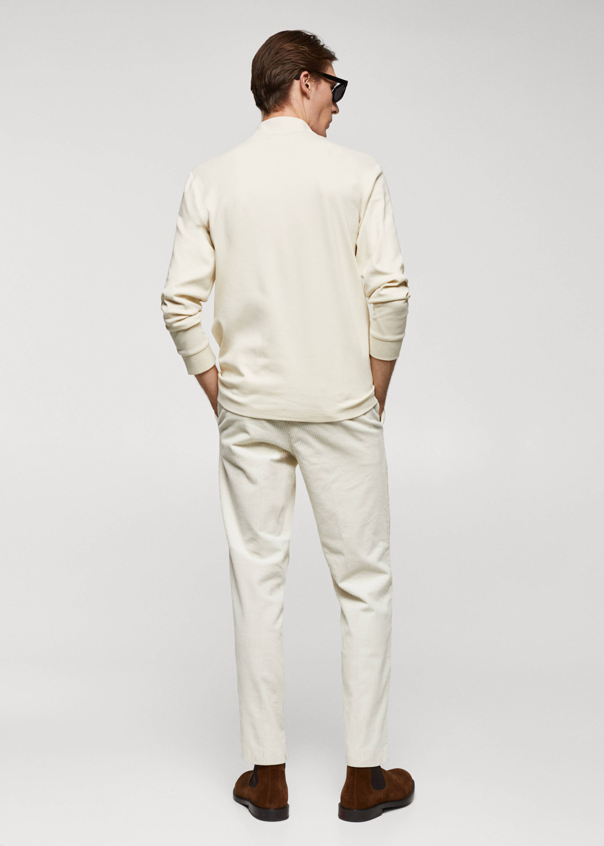 T-shirt manches longues col montant - Verso de l’article