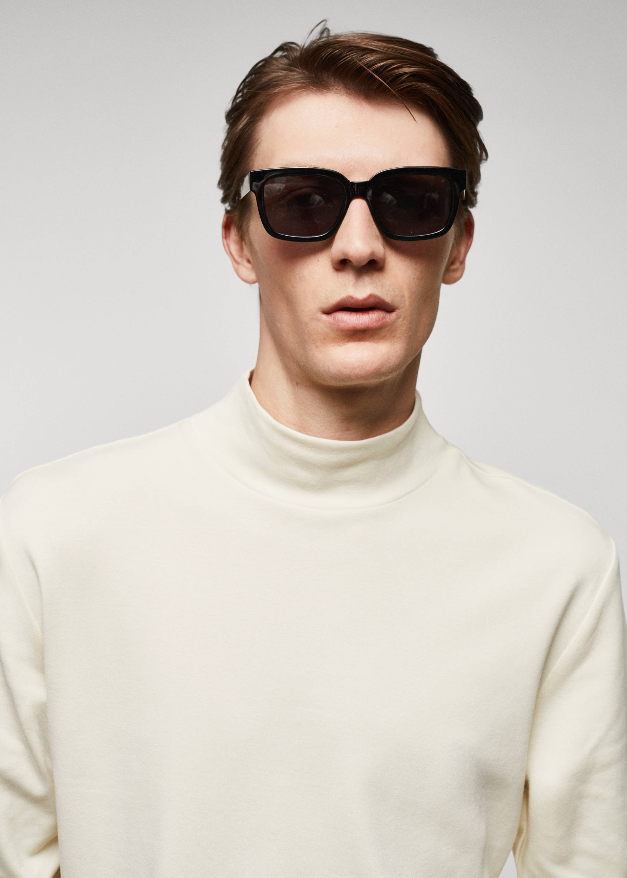 T-shirt manches longues col montant - Détail de l'article 1