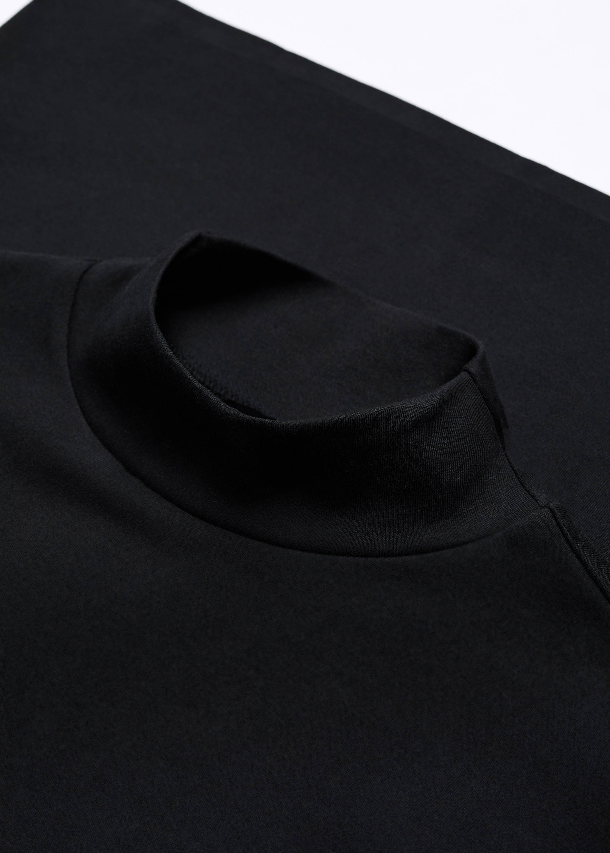 T-shirt manches longues col montant - Détail de l'article 8