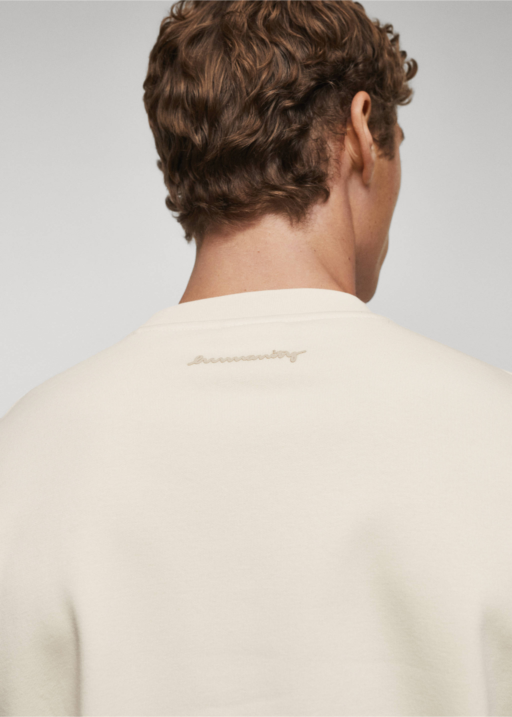 Sweat-shirt coton détails brodés - Détail de l'article 4, Blanc cassé. Ref: 57077748-00.