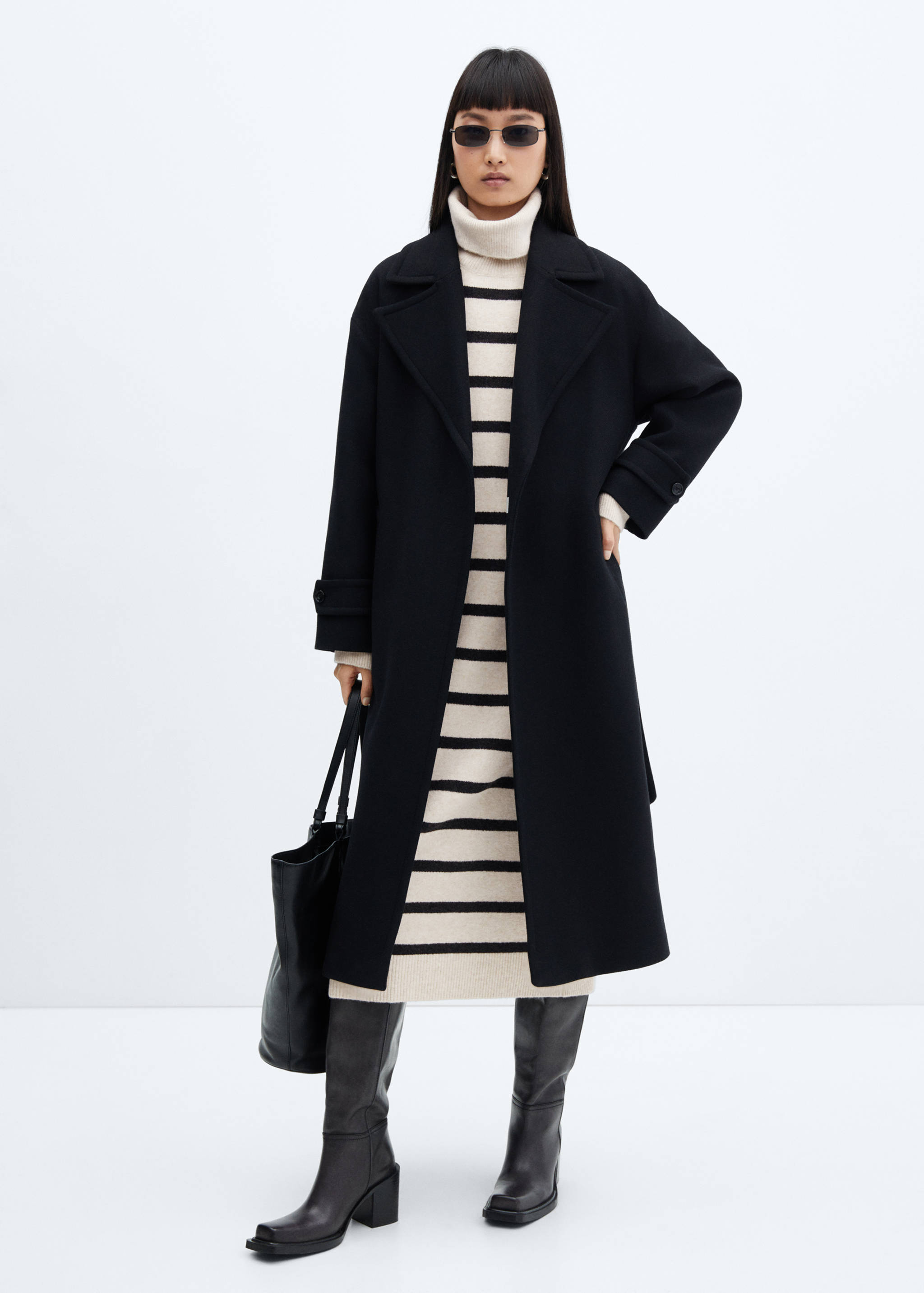 Knitted turtleneck dress - General plane