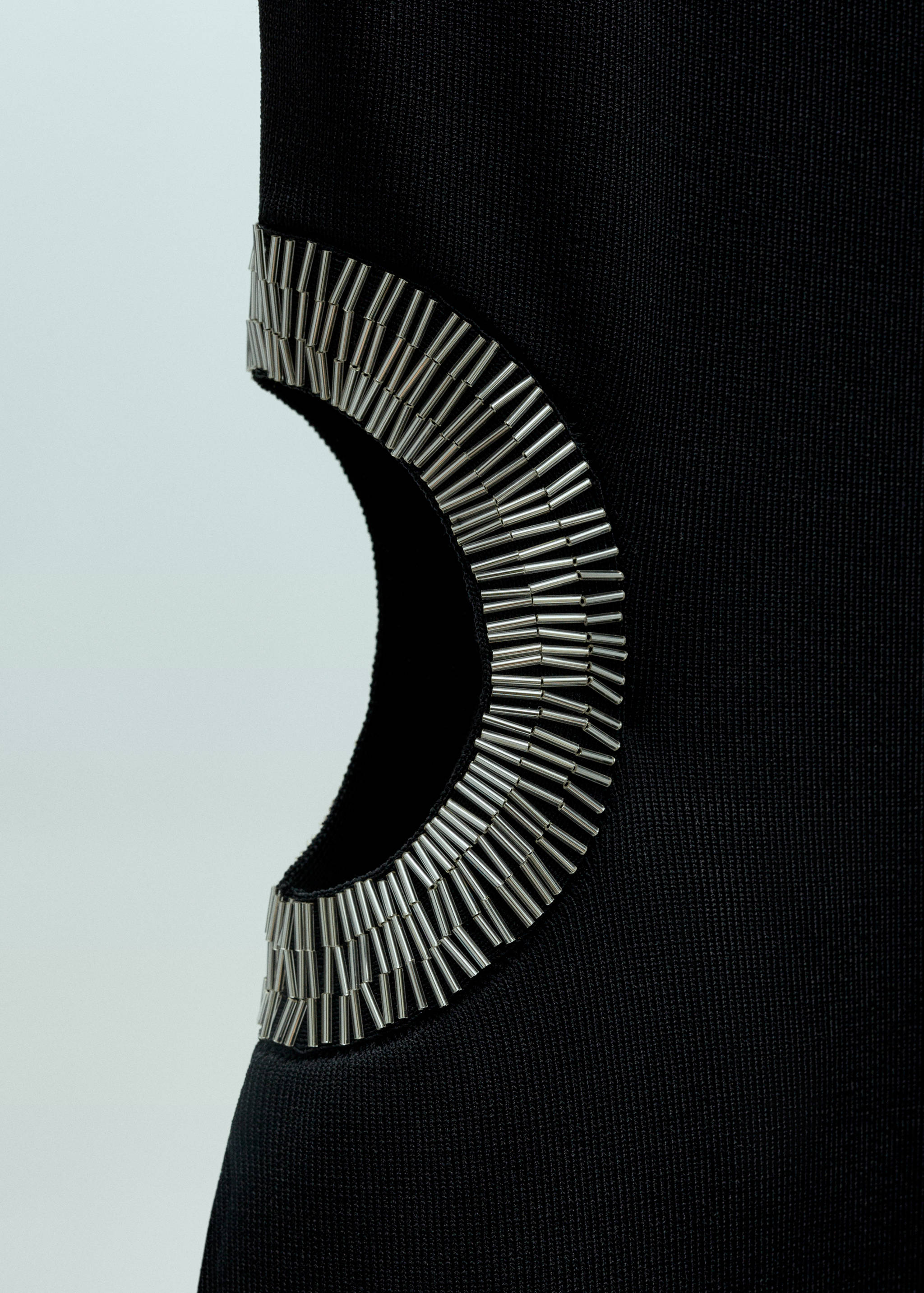 Asymmetrical dress with side slit - Details of the article 8