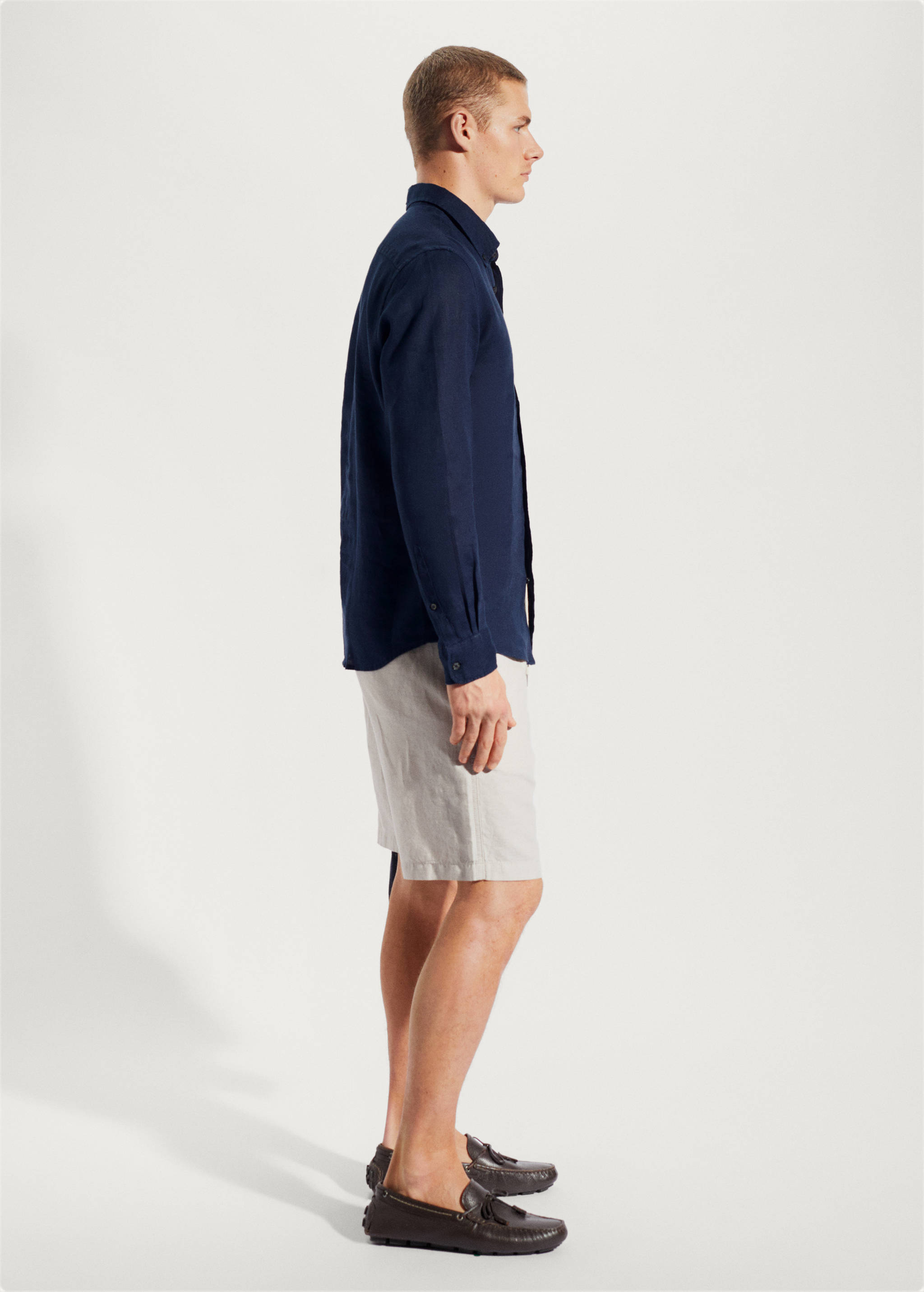 100% linen slim-fit shirt - Details of the article 2