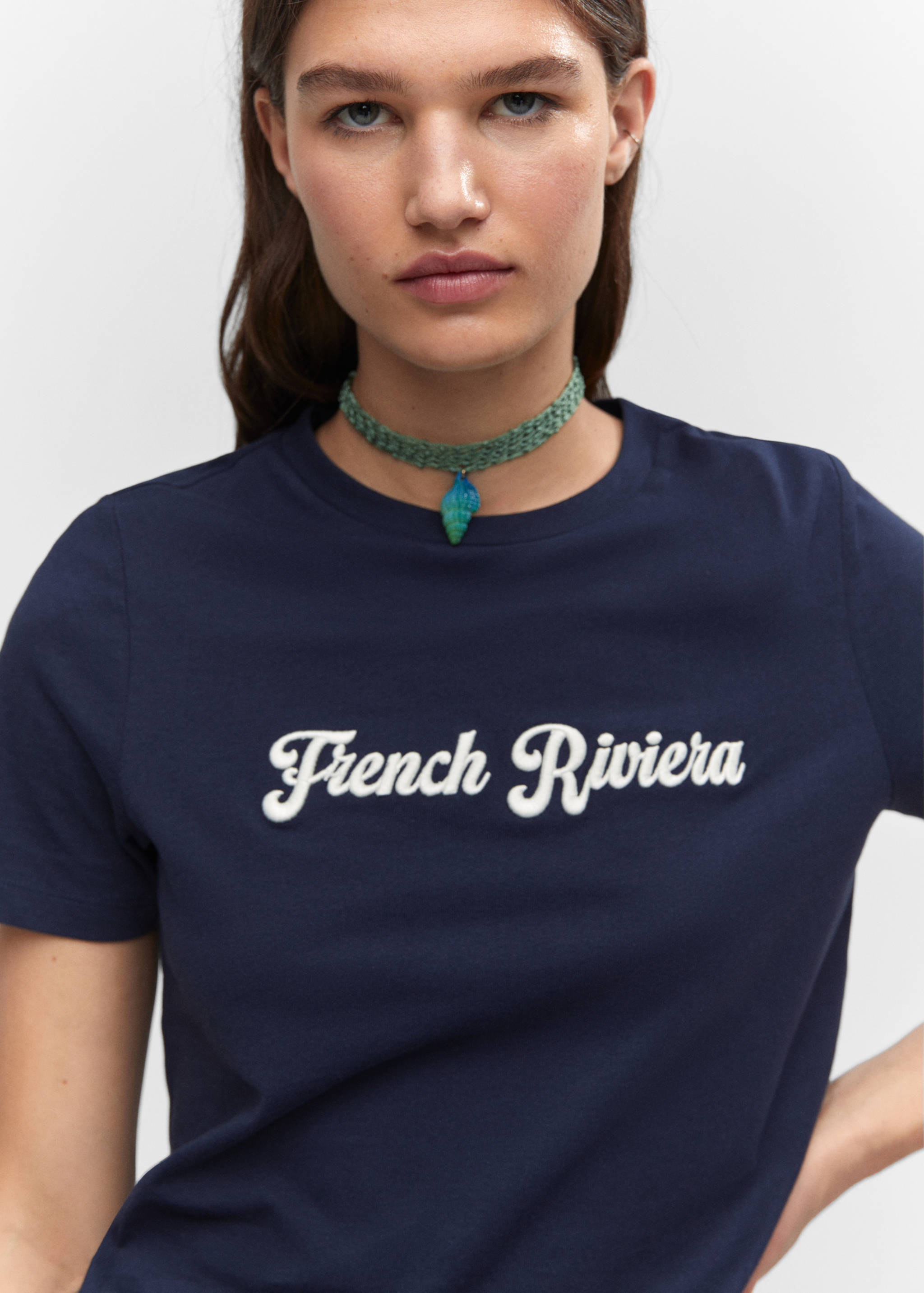 تي شيرت مزخرف عليه رسالة - تفاصيل المنتج 1