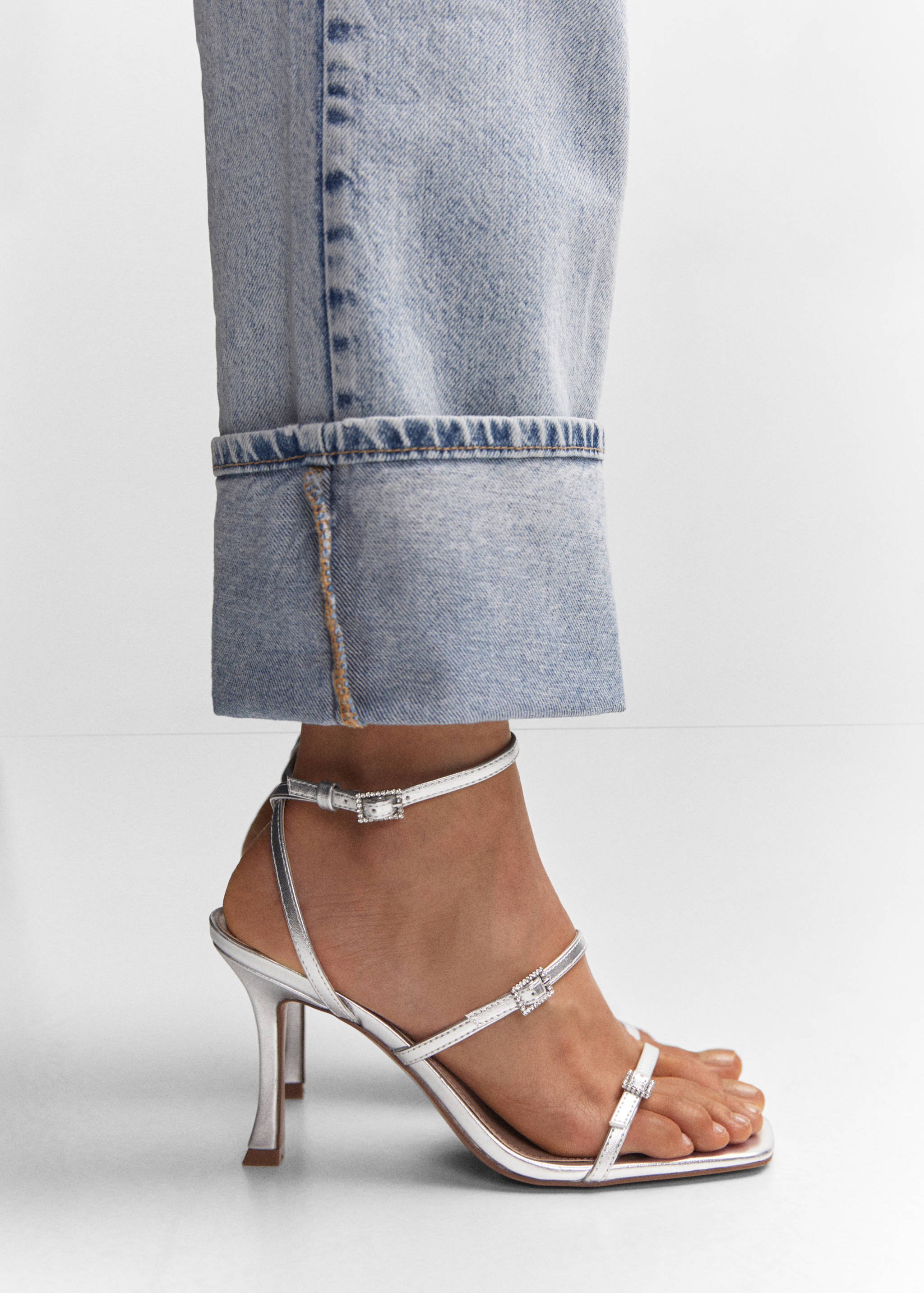 Sandales métallisées à talon - Détail de l'article 9