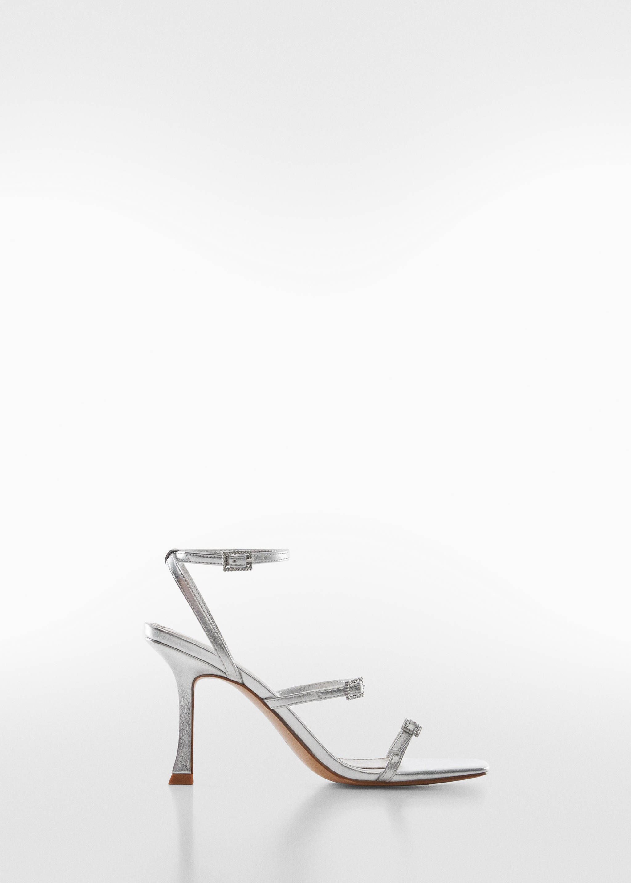 Sandales métallisées à talon - Article sans modèle