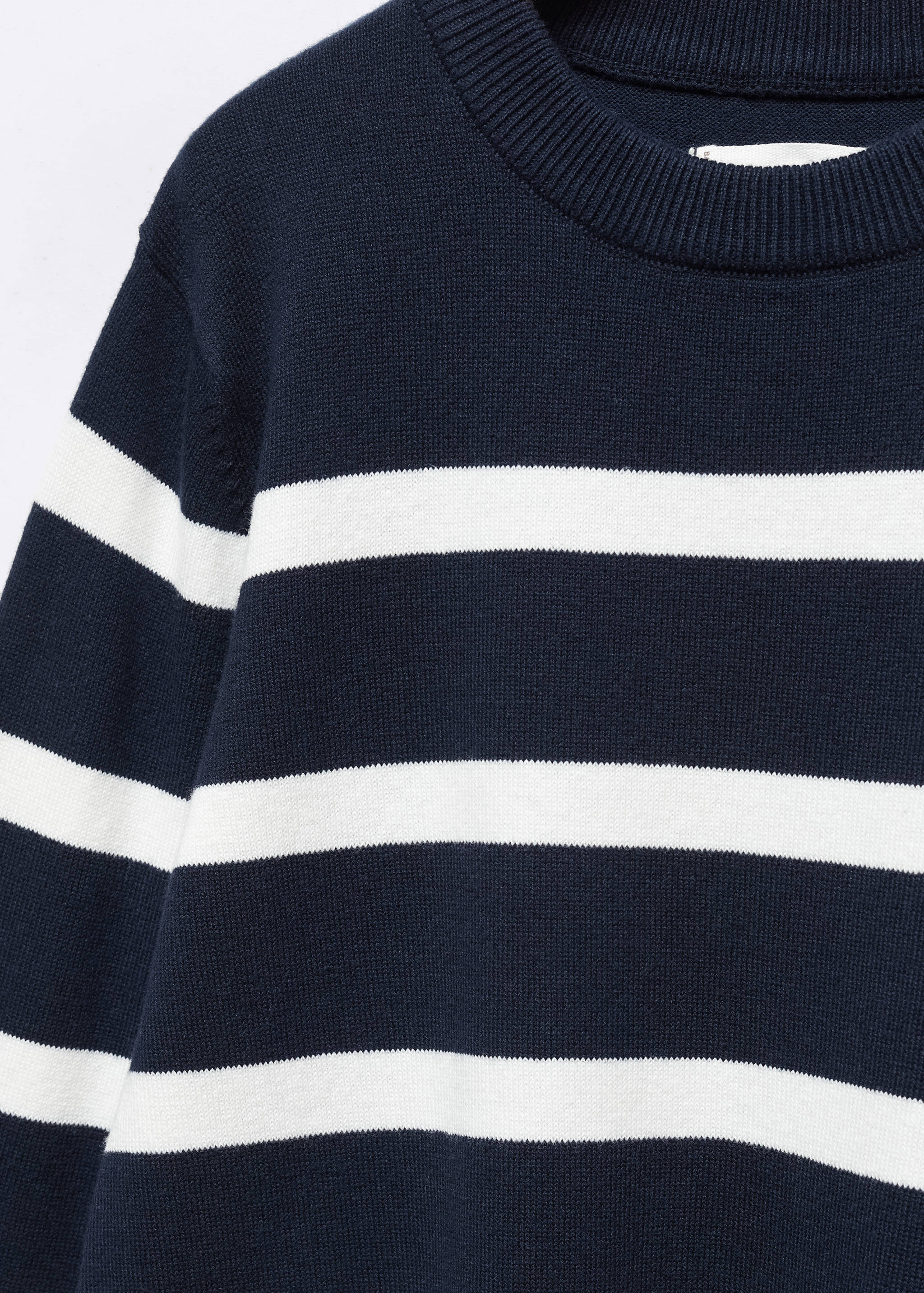 Striped sweater dress - Details of the article 8