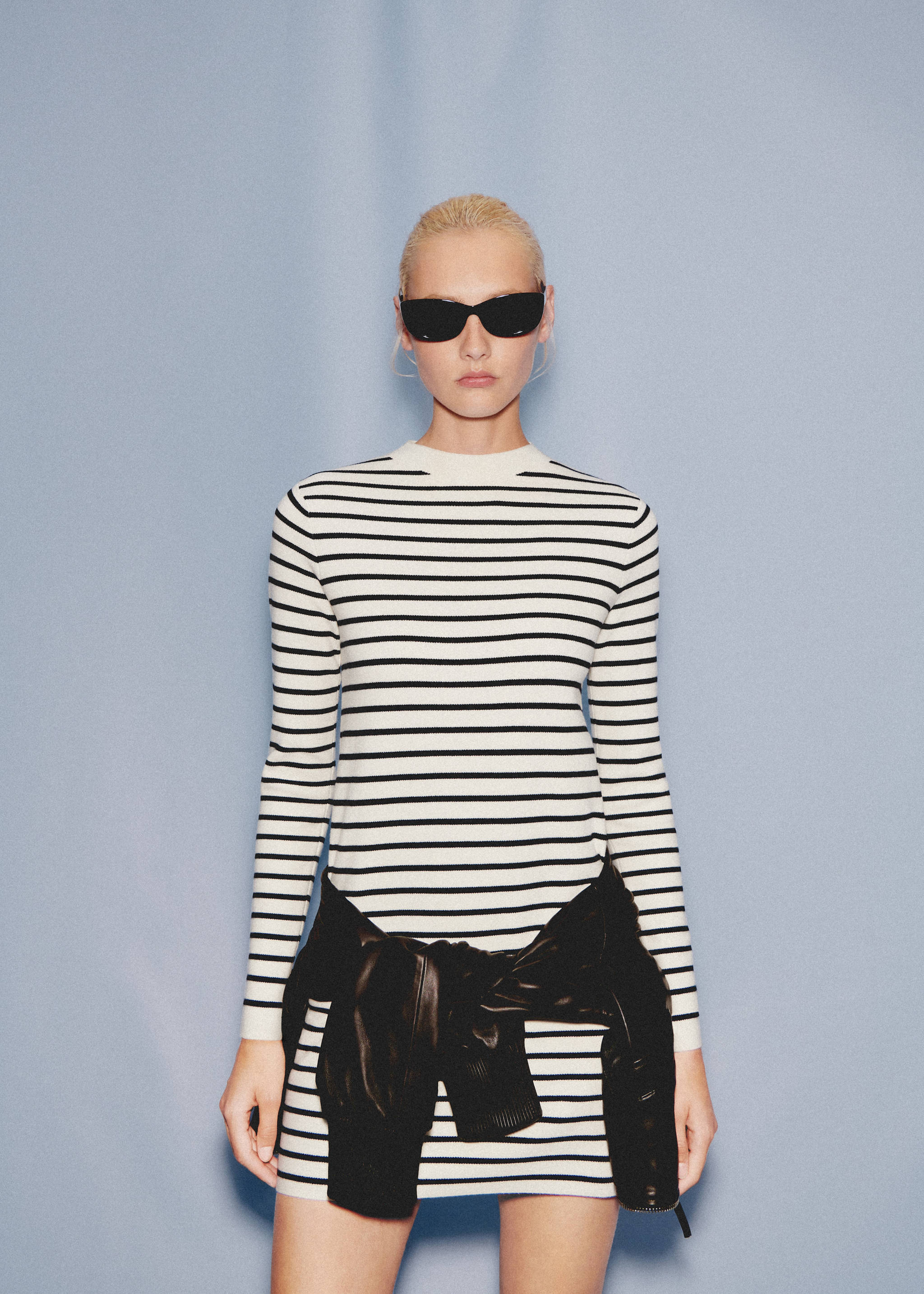 Striped sweater dress - Details of the article 6