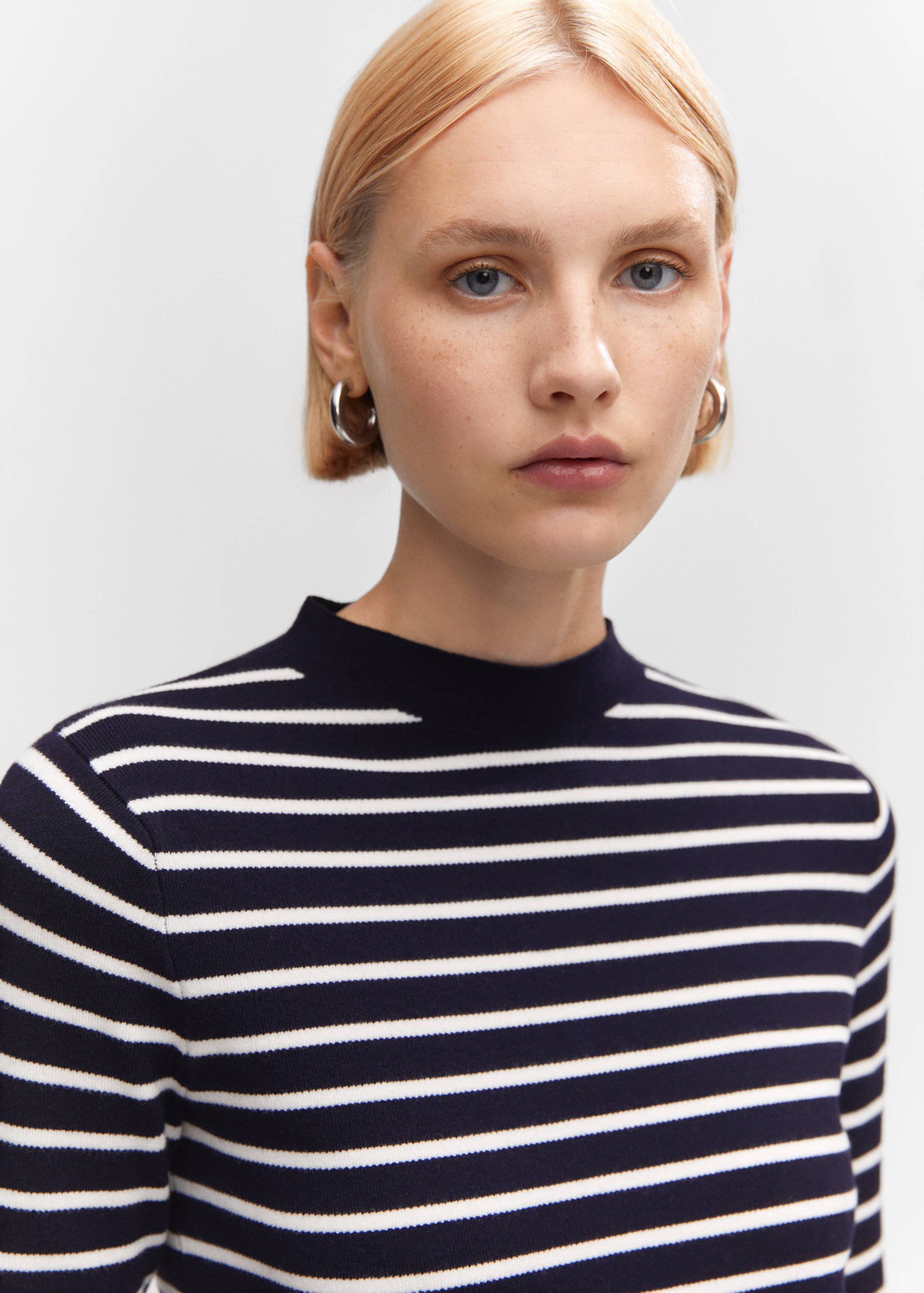 Striped sweater dress - Details of the article 1