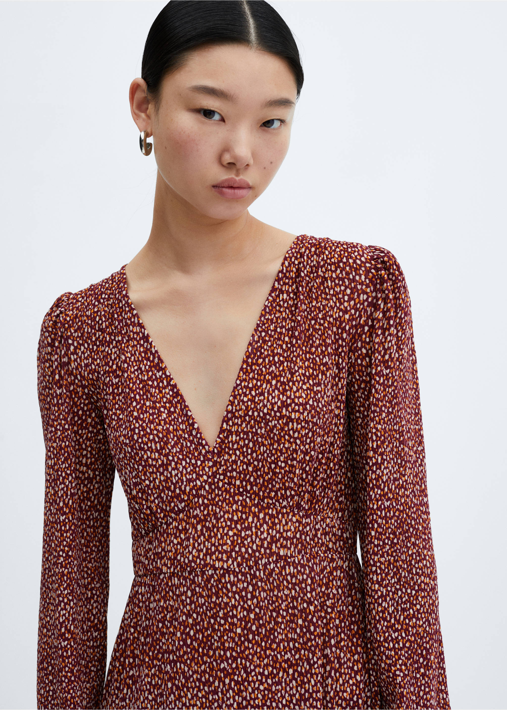 Printed textured dress - Details of the article 1, Maroon. Ref: 57083799-00.