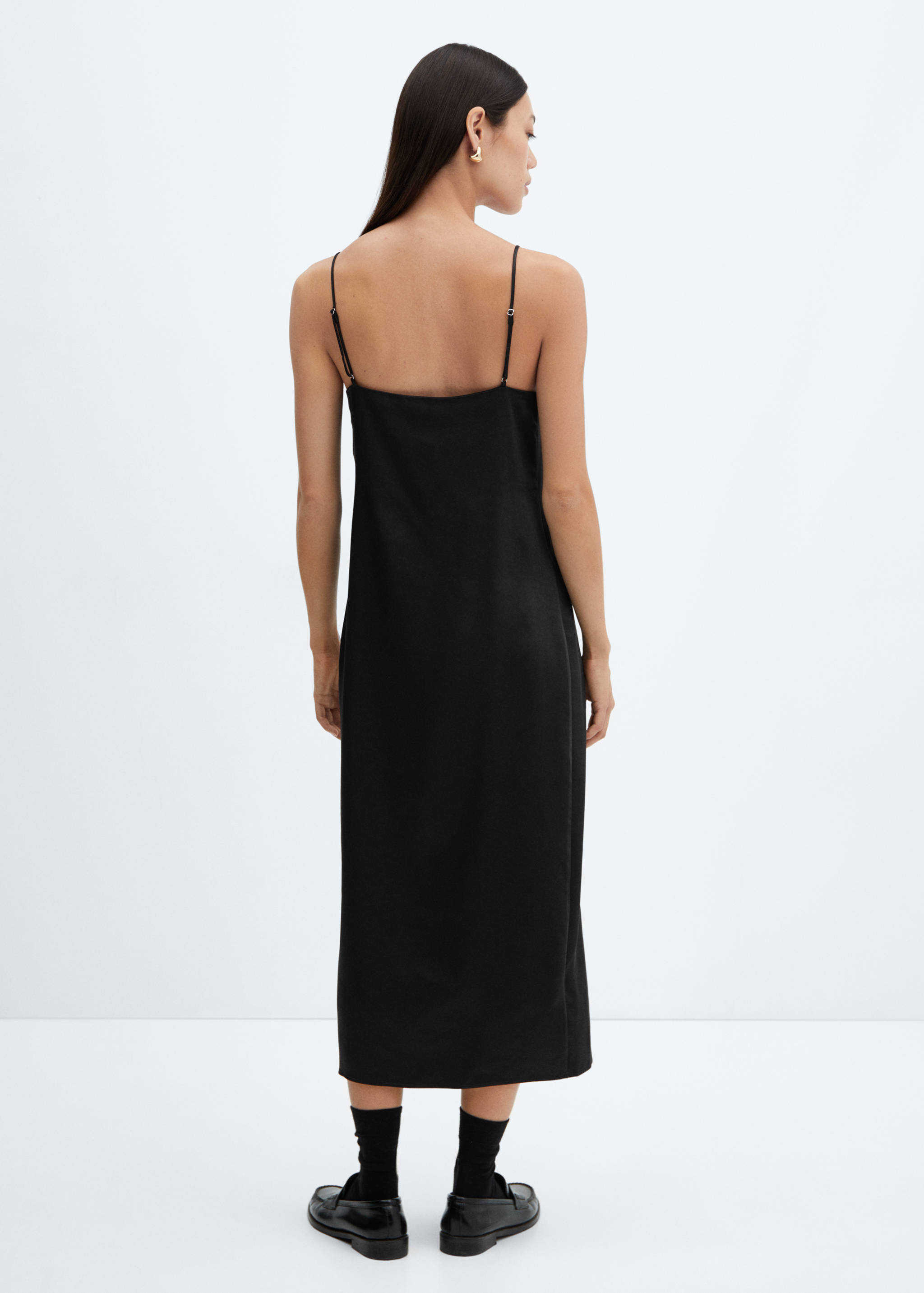 Side-slit satin dress - Reverse of the article