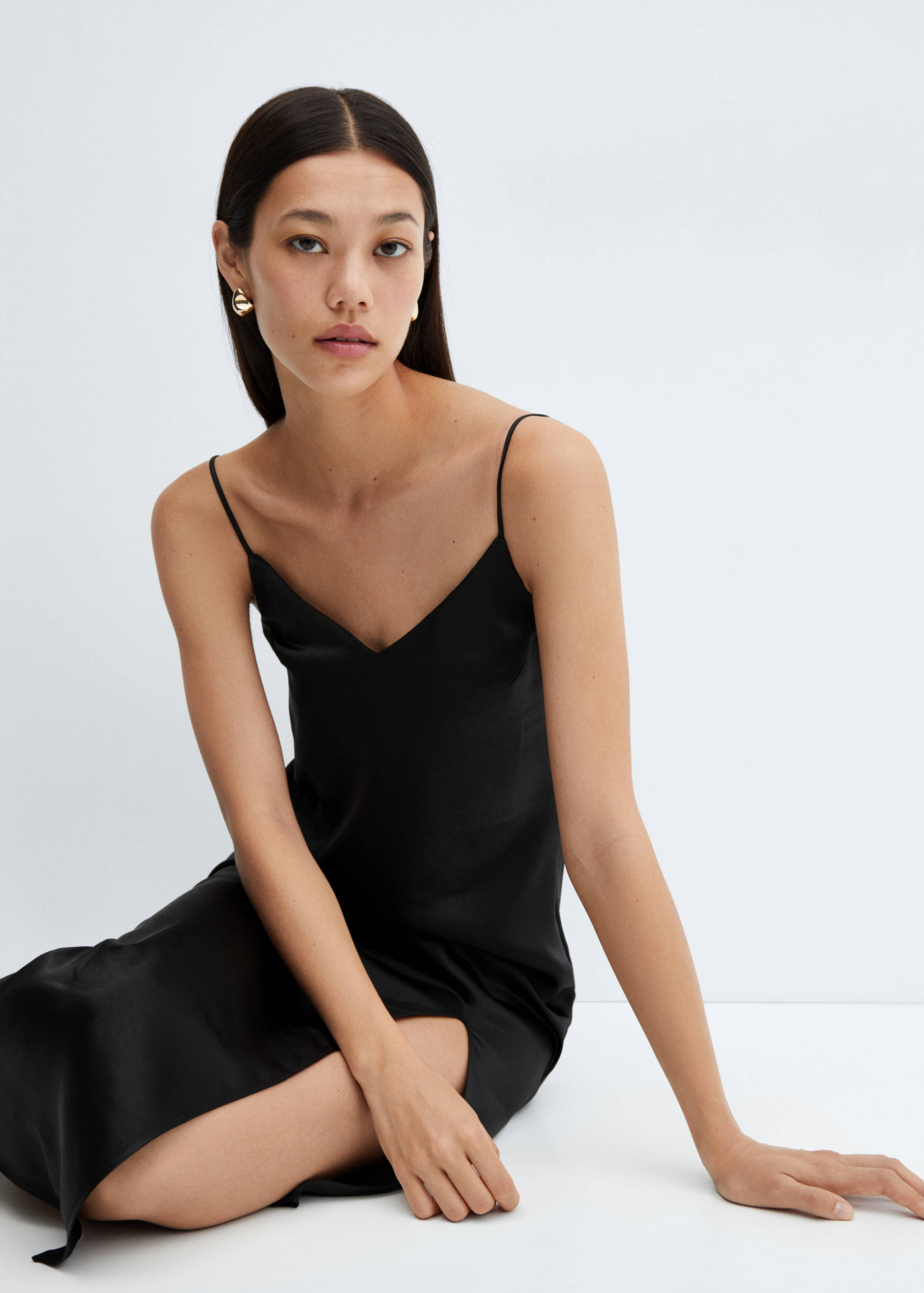 Side-slit satin dress - Details of the article 1