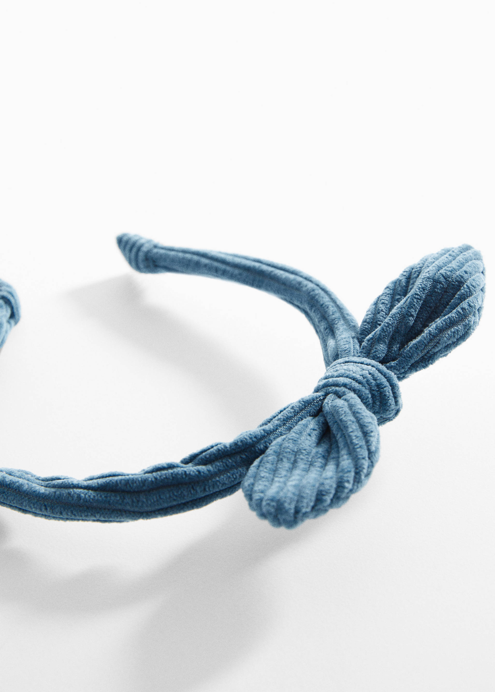Diadema lazo textura - Plano medio