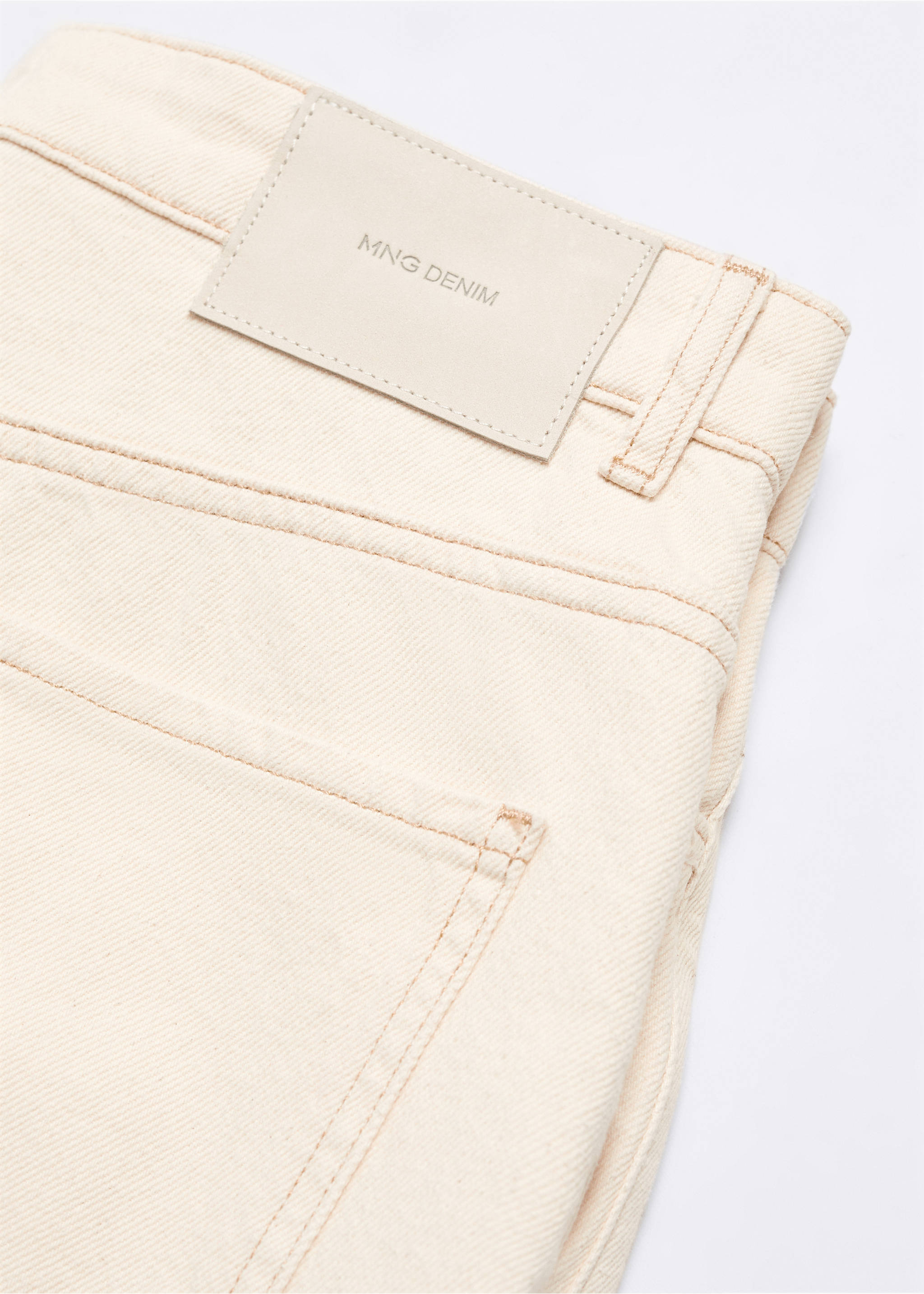 Regular-fit denim shorts - Details of the article 8, Ecru. Ref: 57084398-00.