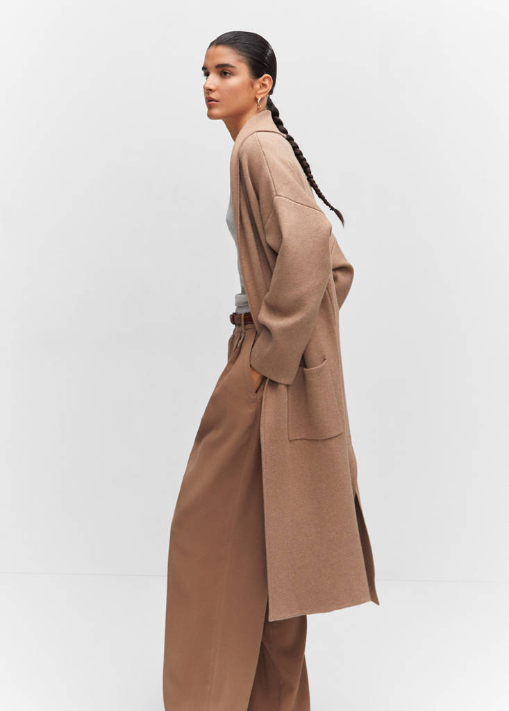 Oversized knitted coat with pockets