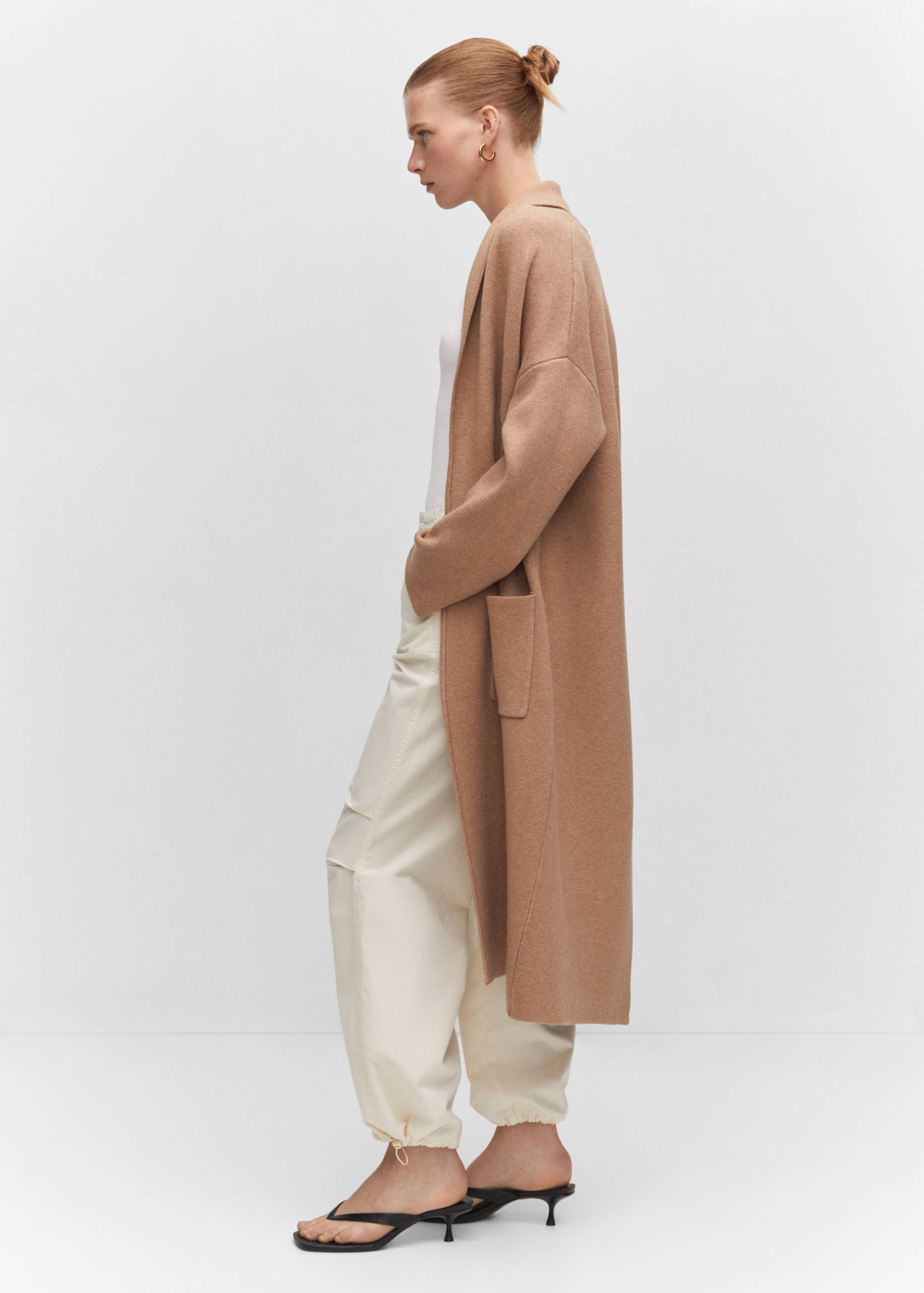 Oversized knitted coat with pockets - Details of the article 3