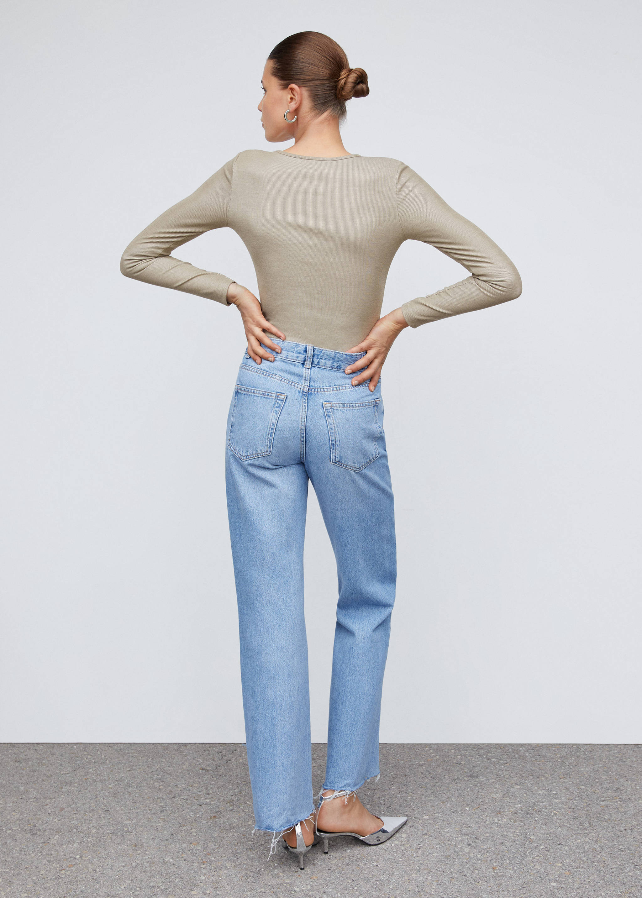 Body col V - Verso de l’article