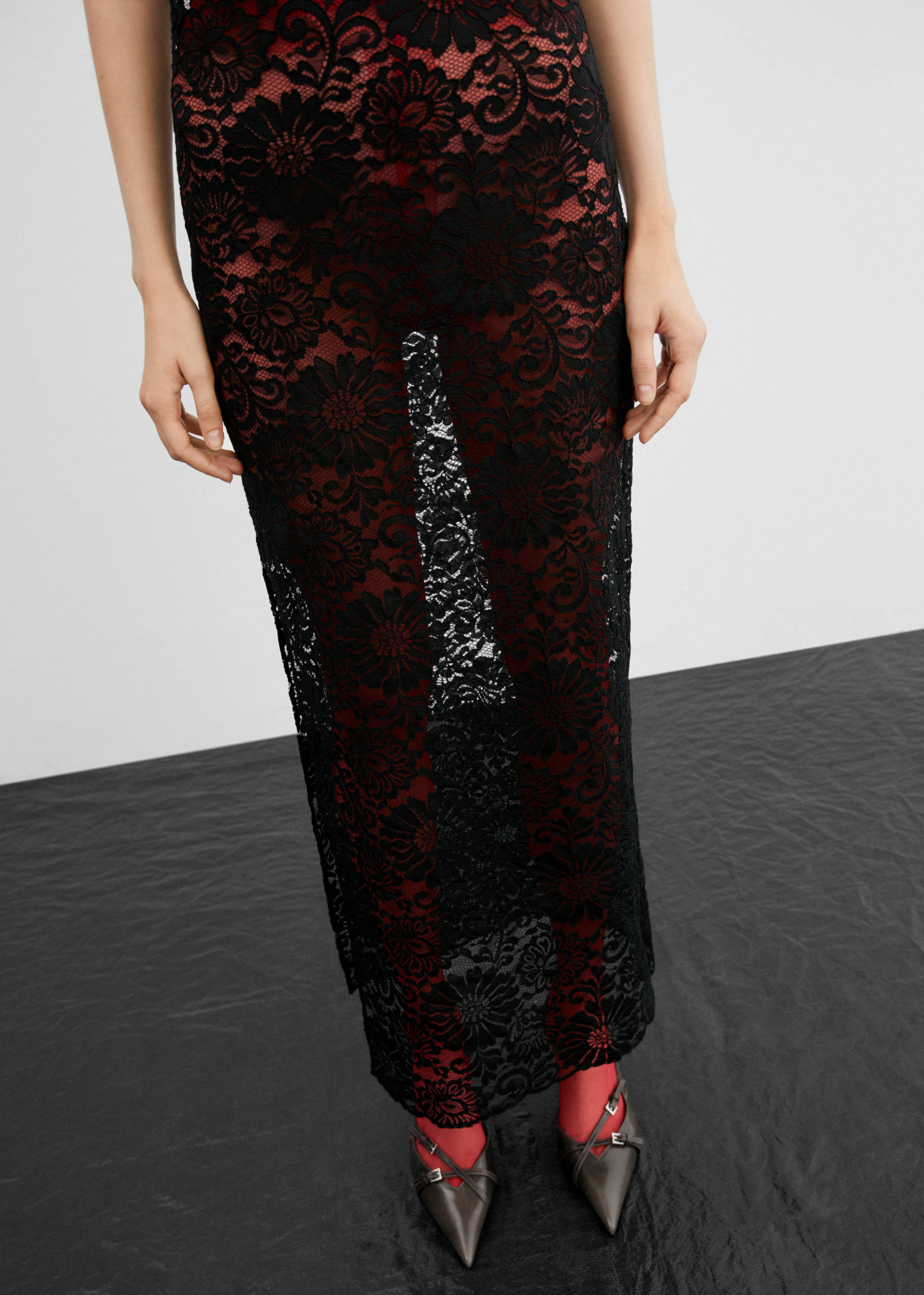 Тонкие прозрачные колготки - Общий план