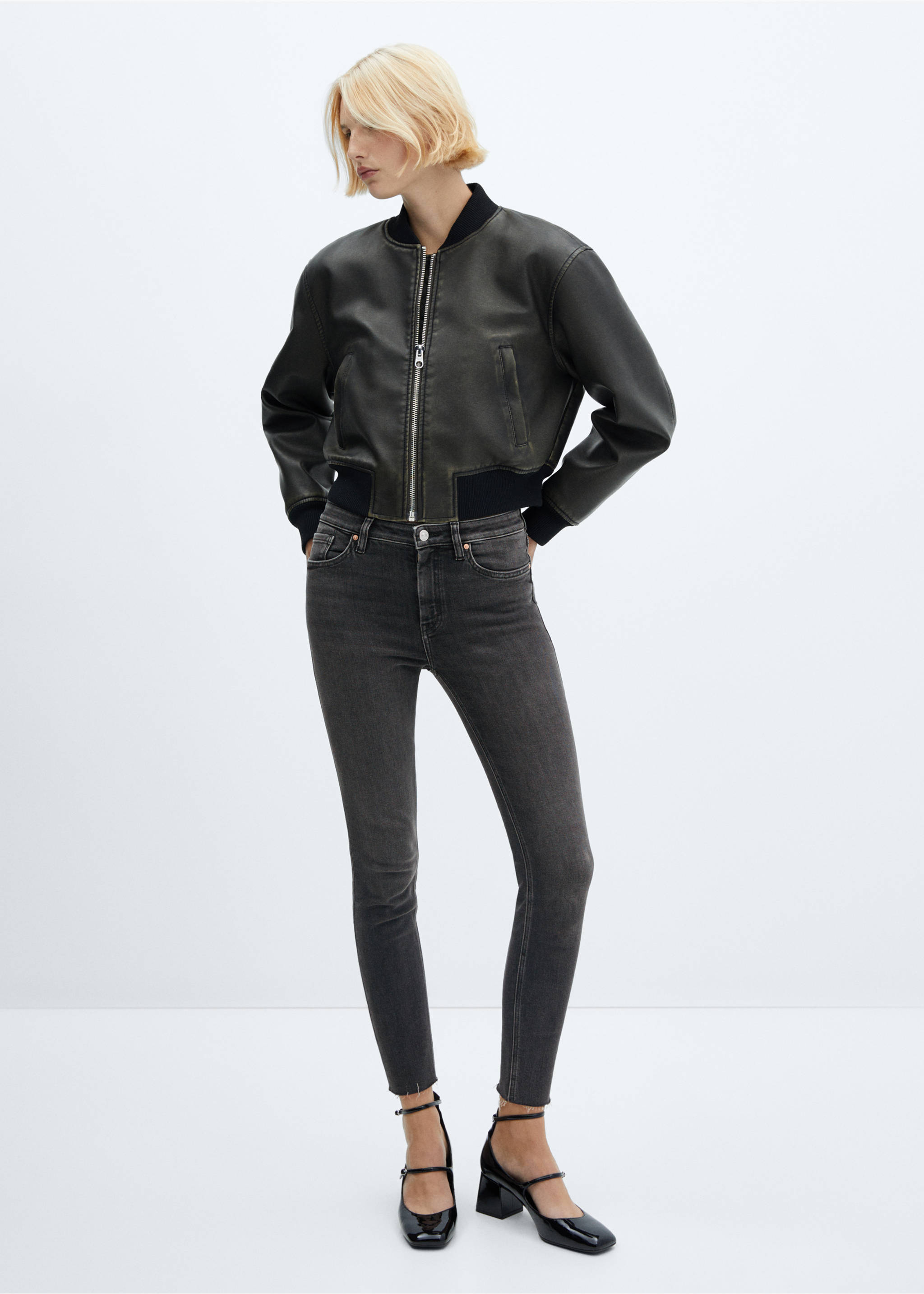 Jeans skinny crop - Plano general, Gris oscuro. Ref: 57085957-00.