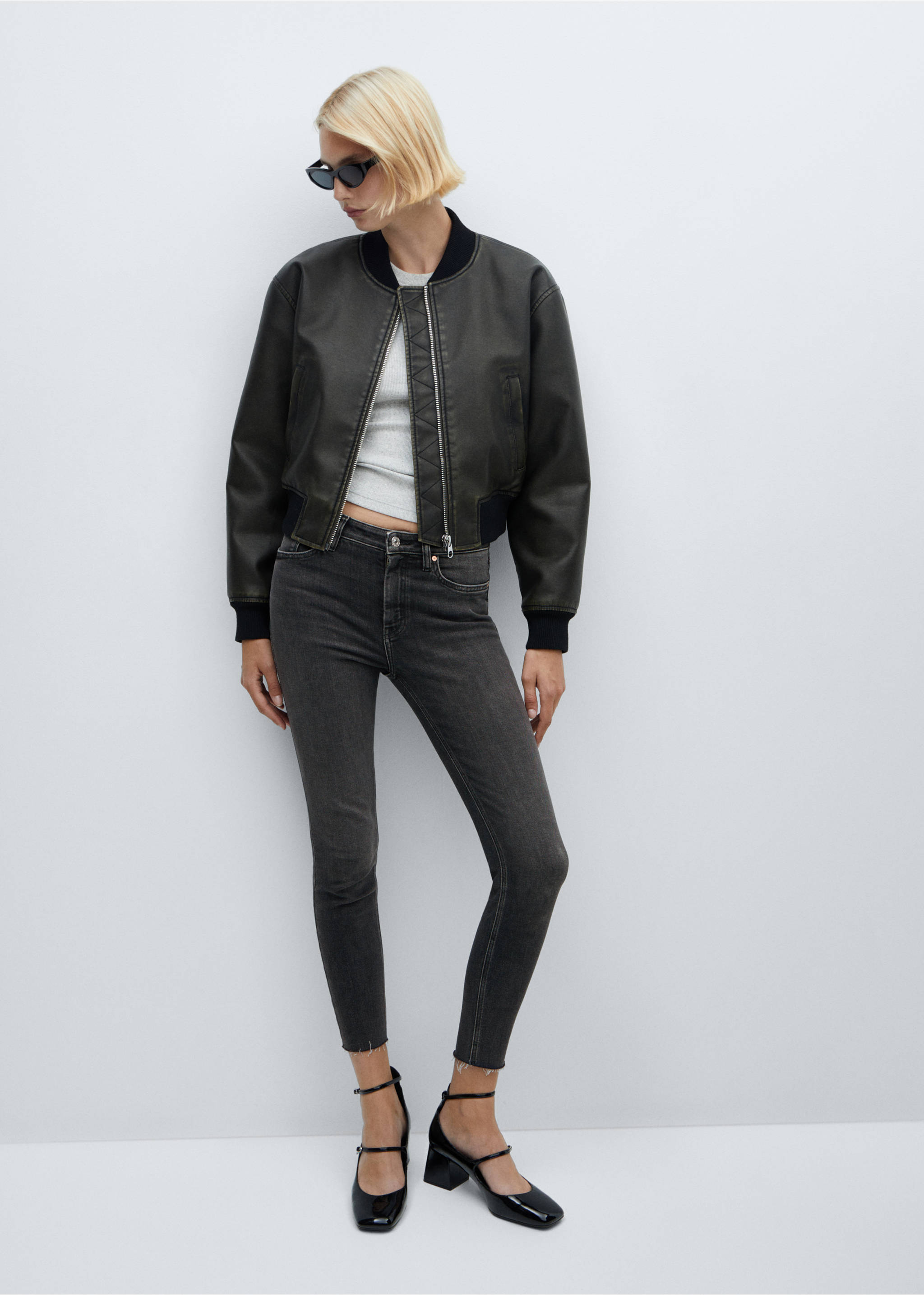 Jeans skinny crop - Detalle del artículo 2, Gris oscuro. Ref: 57085957-00.