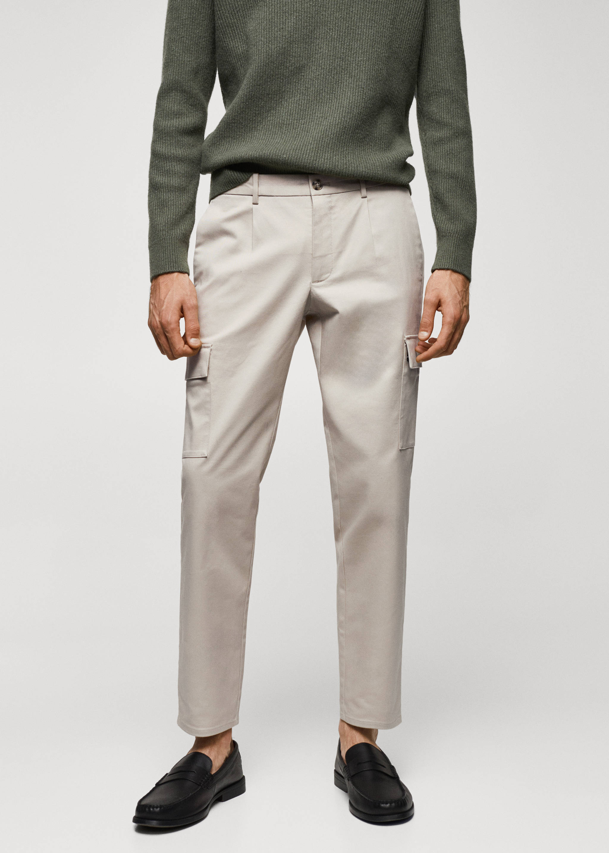 Pantalón cargo algodón slim fit - Plano medio