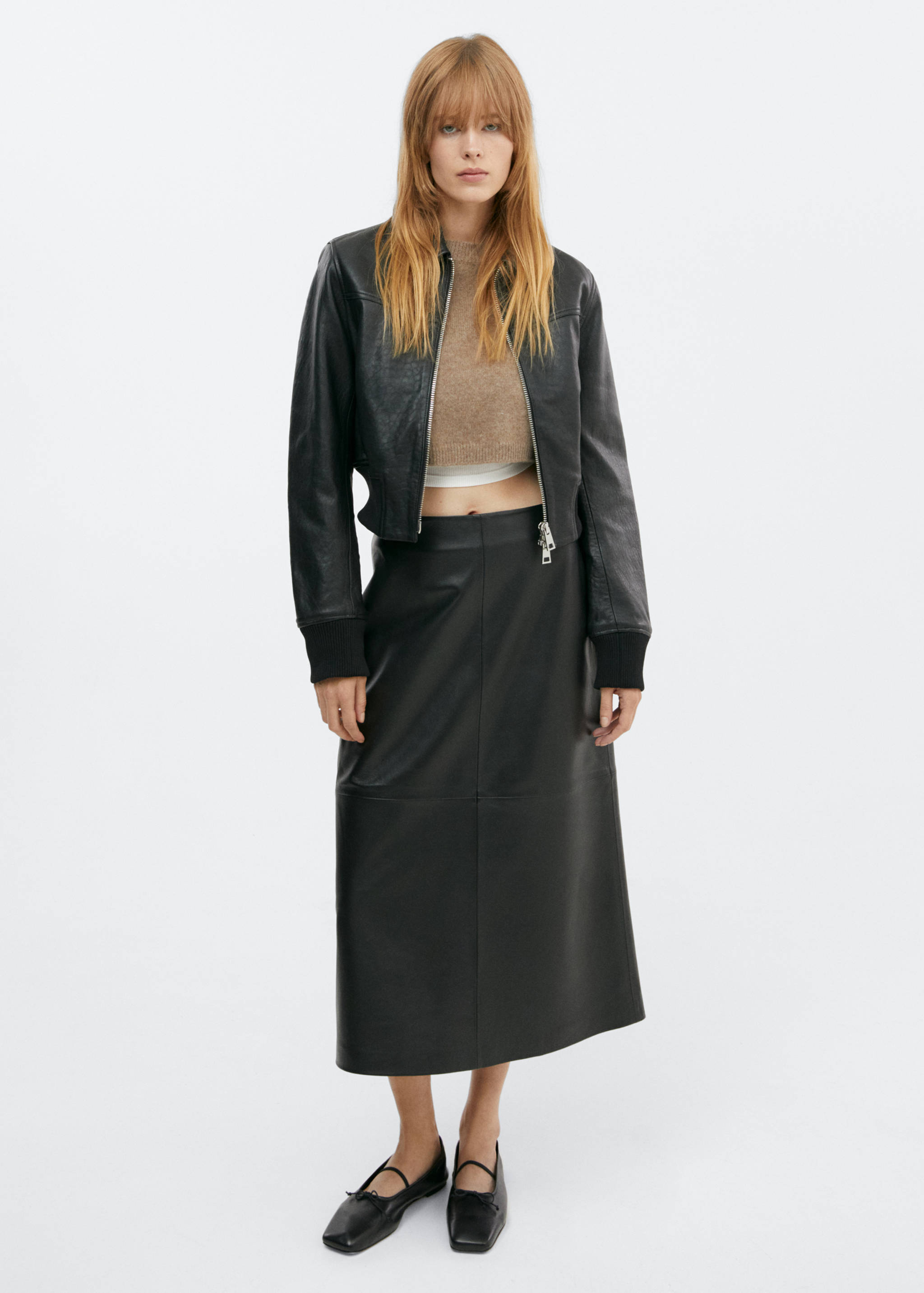 Falda midi piel - Plano general