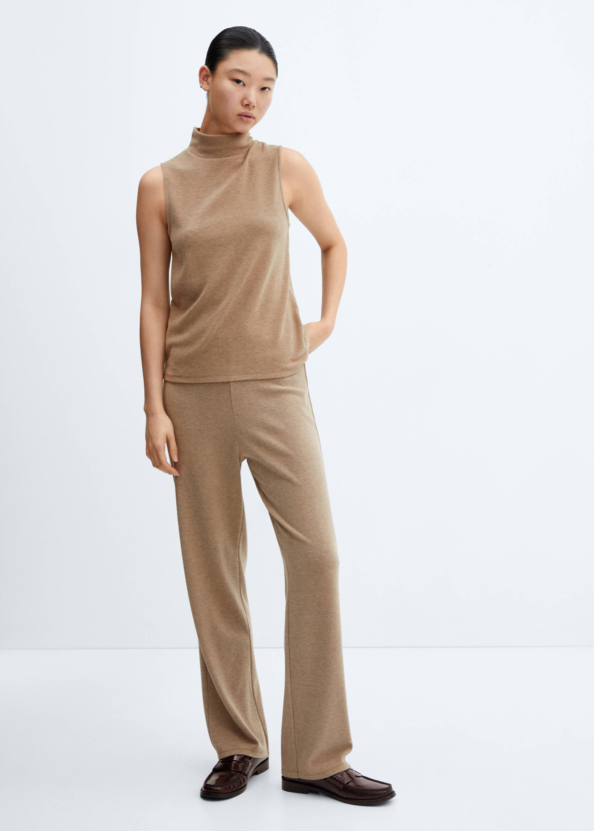 Top punto cuello alto - Plano general