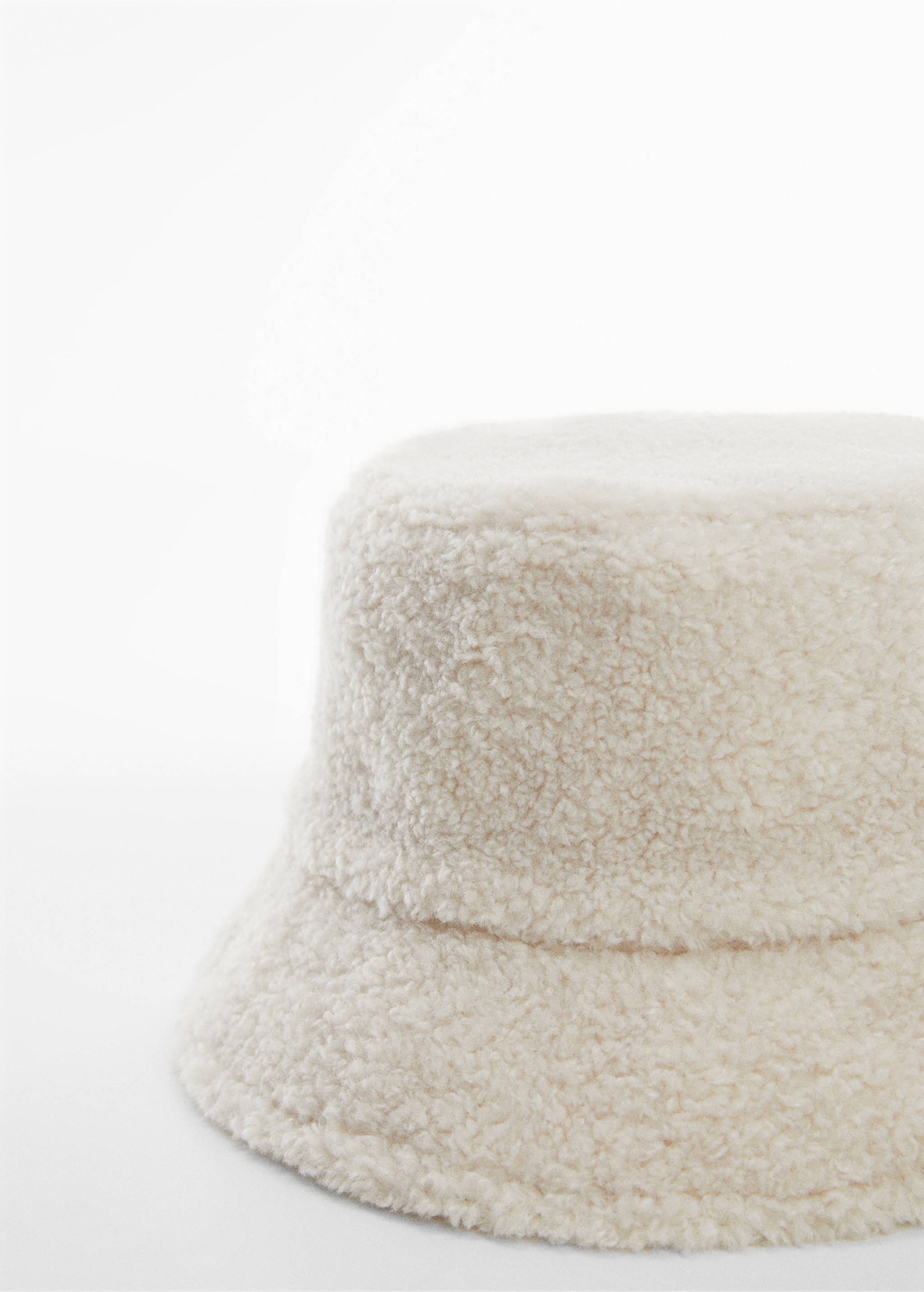 قبعة دلو من الفرو الصناعي - رؤية وسط