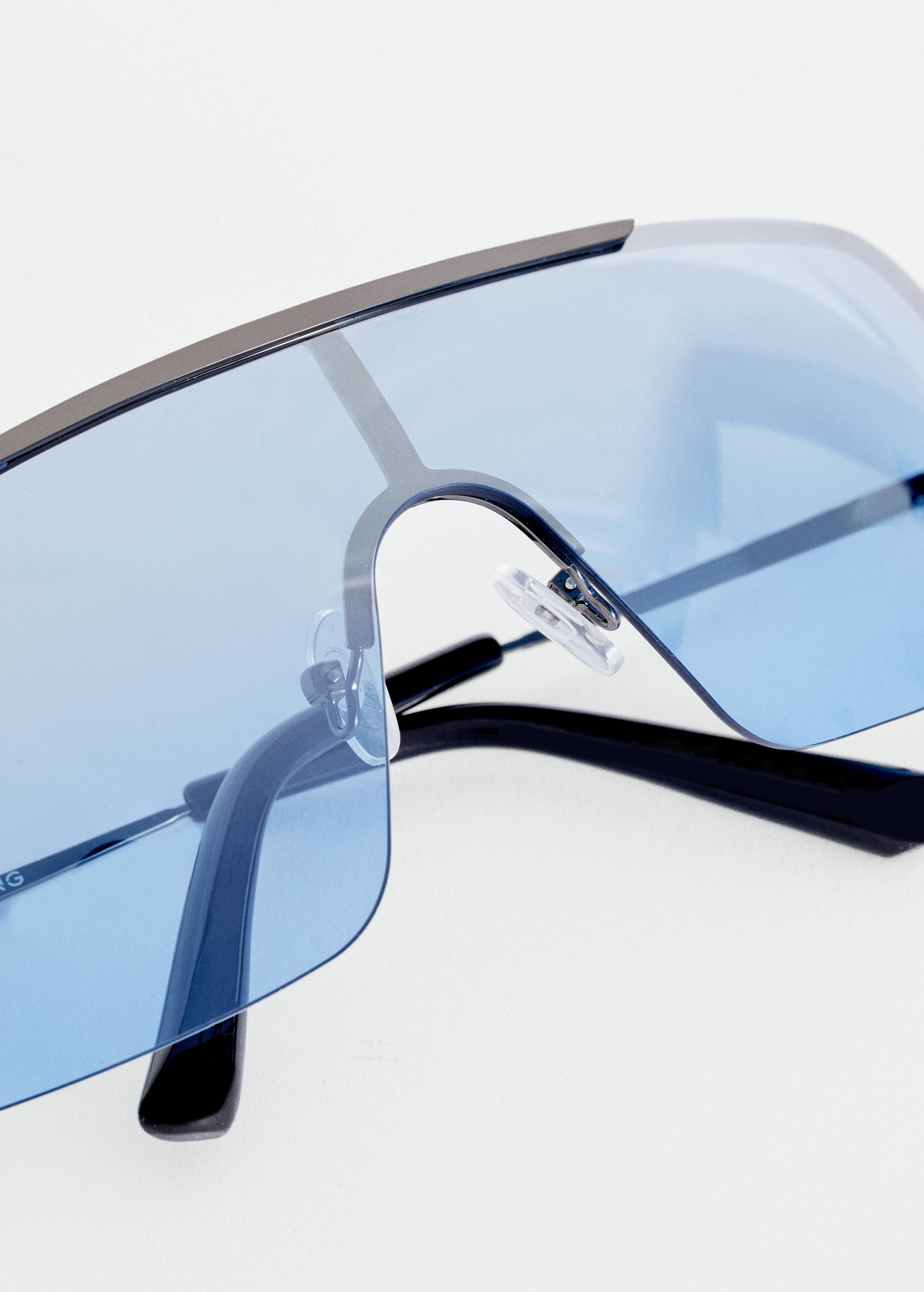 Солнцезащитные очки без оправы - Деталь изделия 3